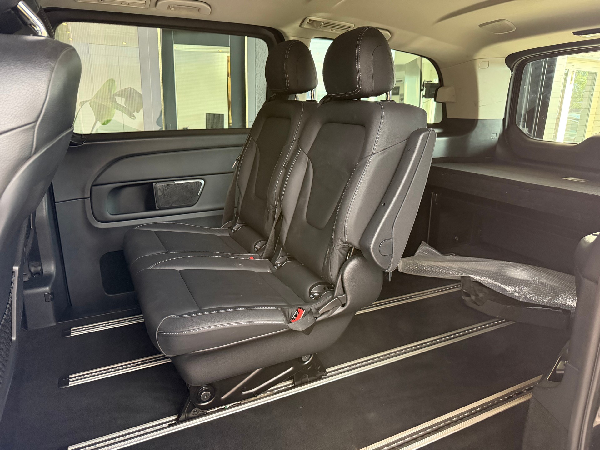 MERCEDES-BENZ V 220 d lang 7G-Tronic-image-15