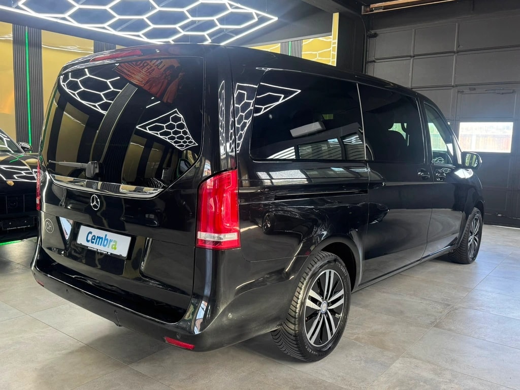 MERCEDES-BENZ V 220 d lang 7G-Tronic-image-4