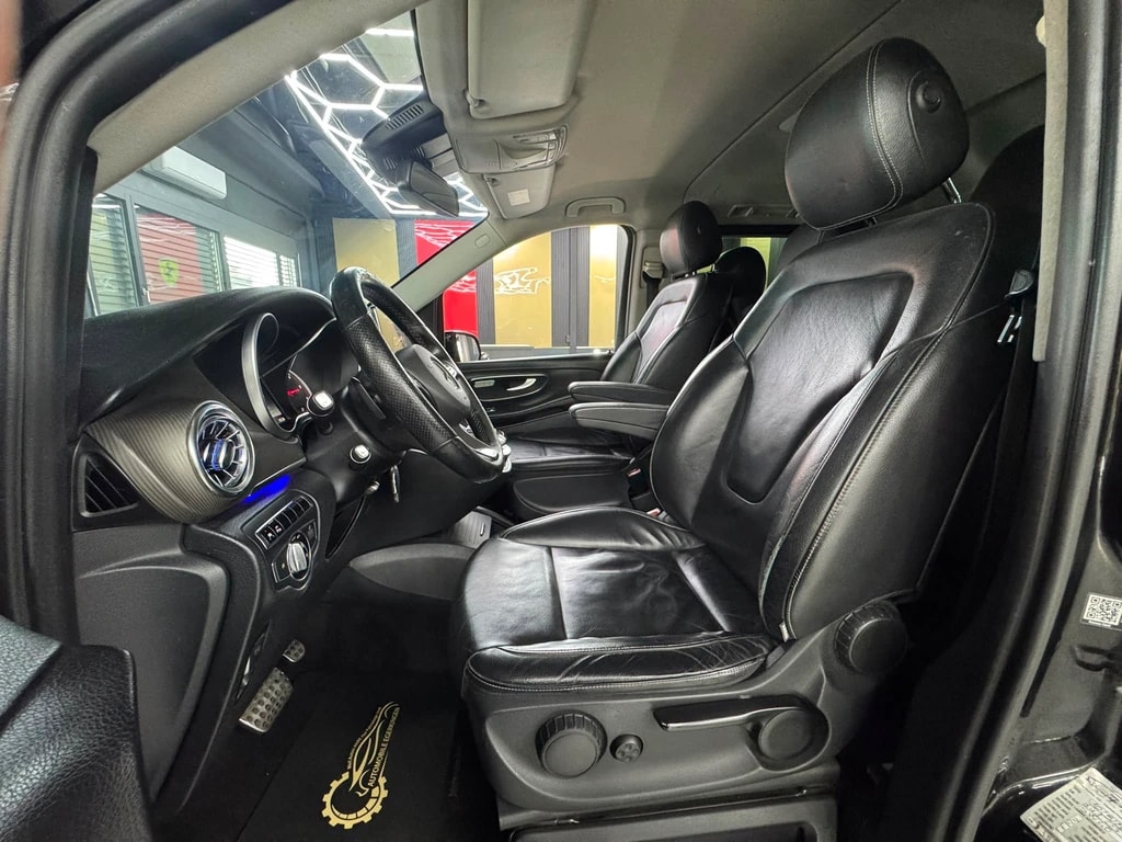 MERCEDES-BENZ V 220 d lang 7G-Tronic-image-9