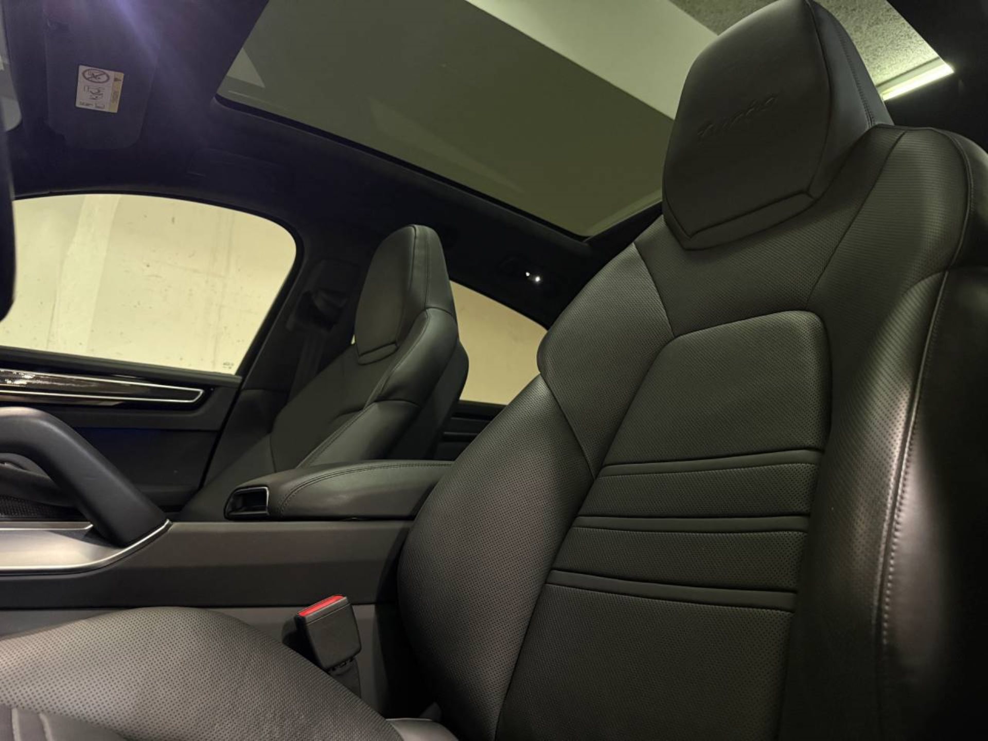 PORSCHE Cayenne Turbo Coupe-image-25
