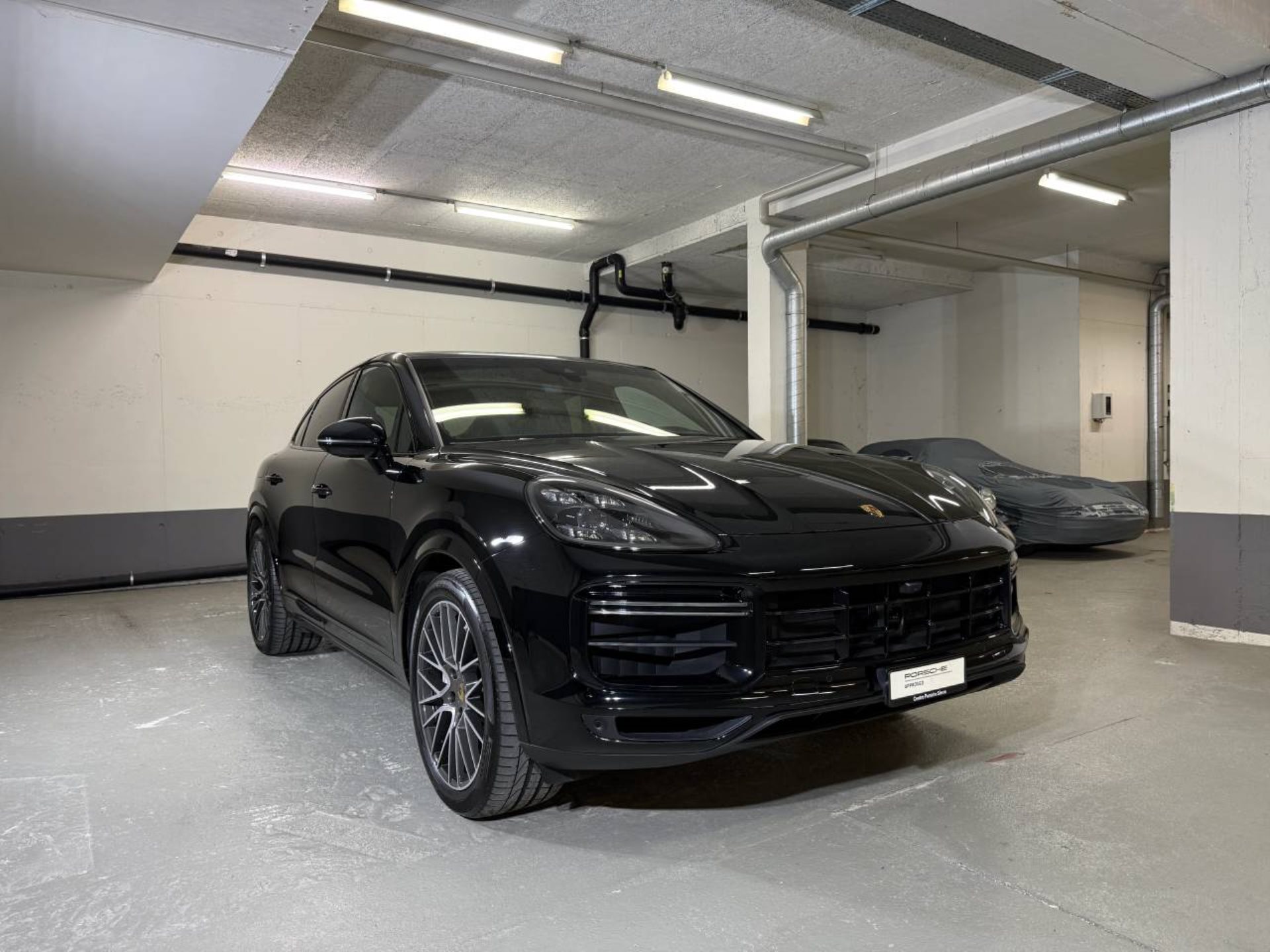 PORSCHE Cayenne Turbo Coupe-image-7