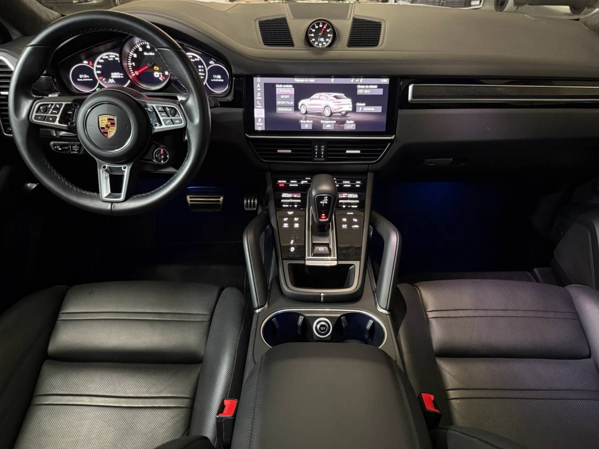PORSCHE Cayenne Turbo Coupe-image-10