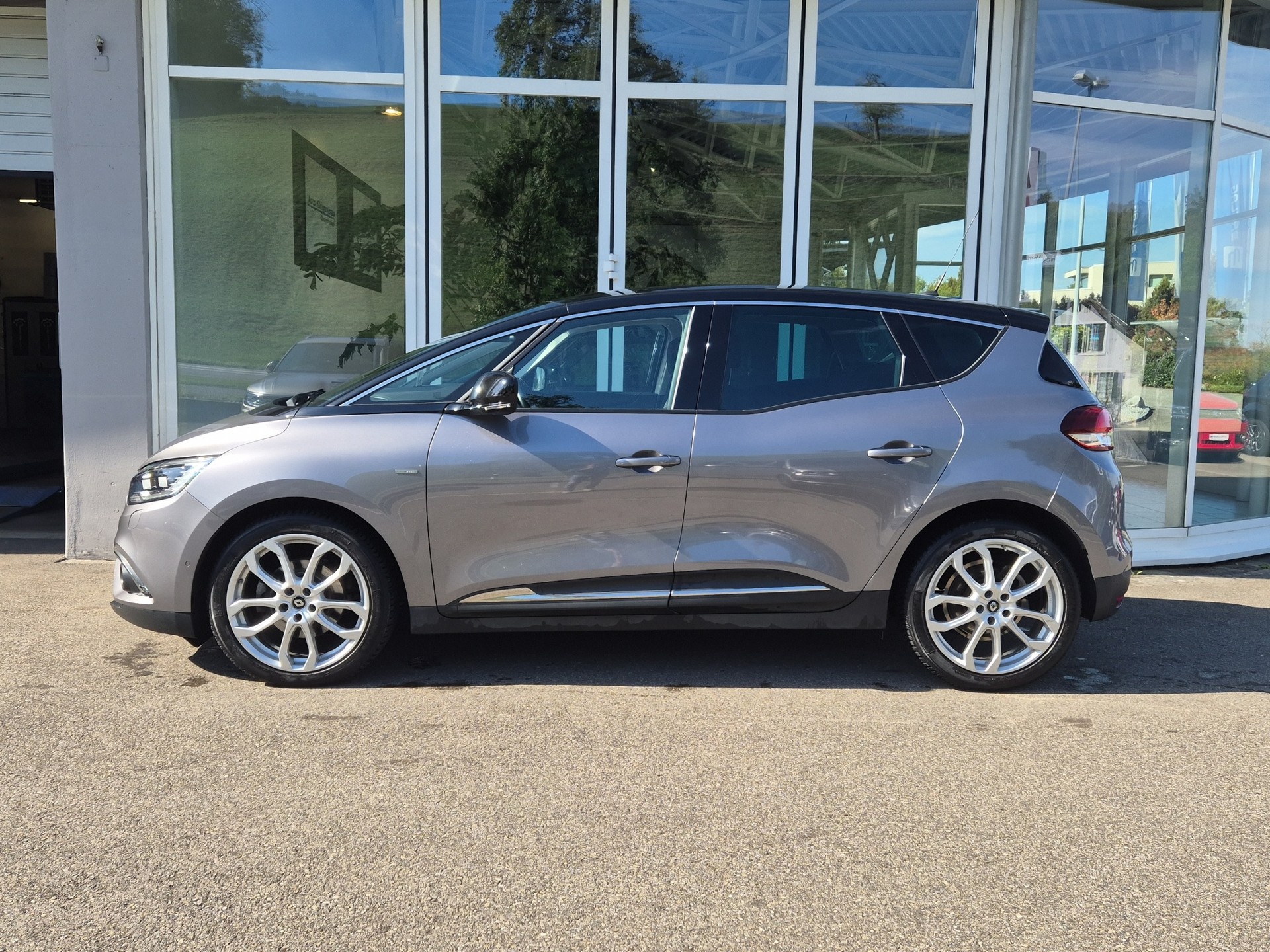 RENAULT Scénic 1.6 dCi Bose EDC-image-4