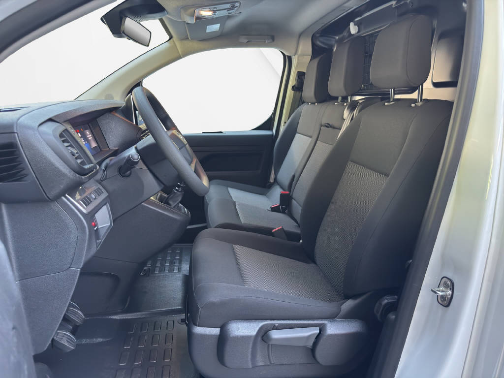 OPEL Vivaro cargo XL 2.2 D 150 S/S-image-4