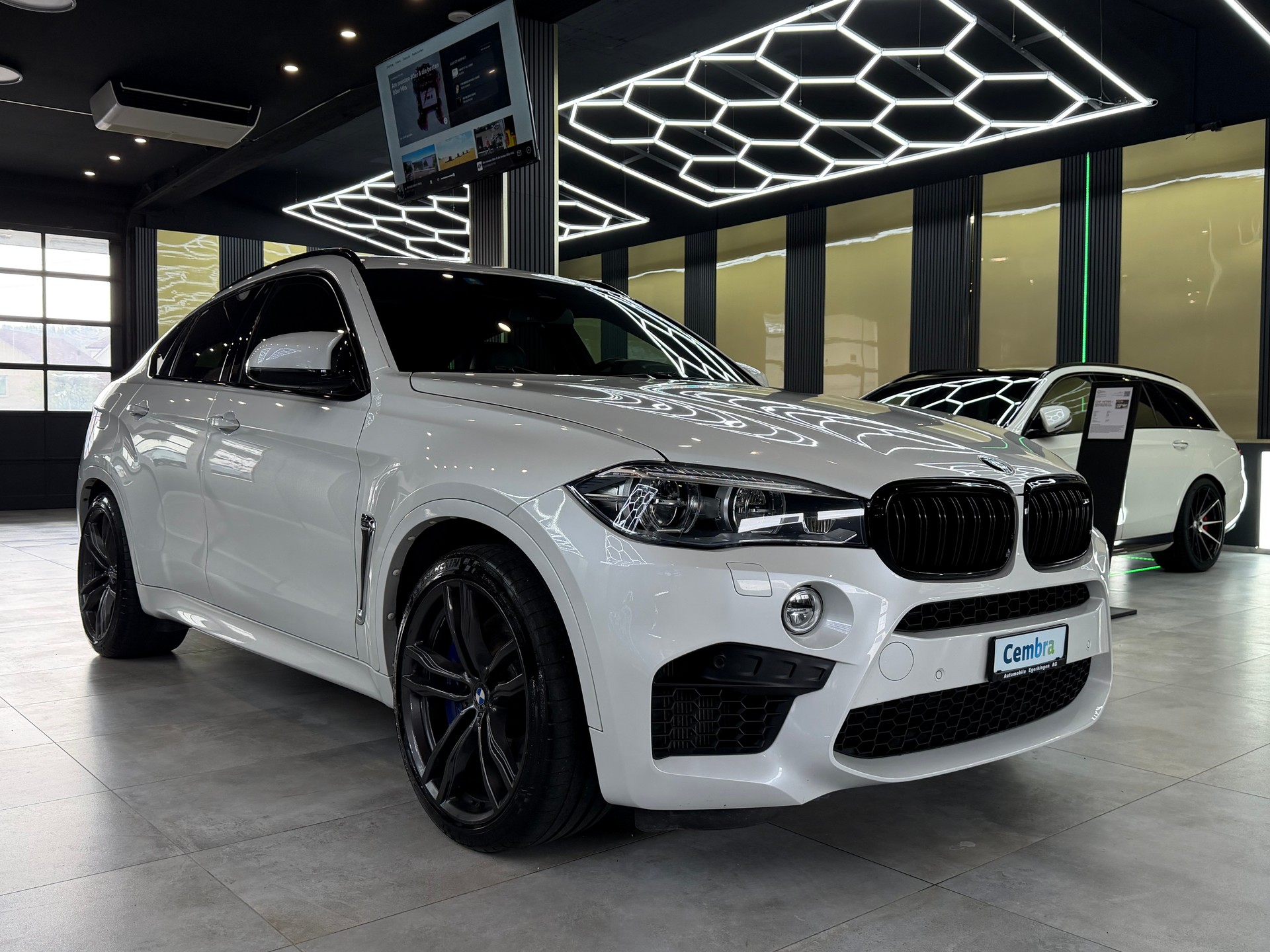 BMW X6M Steptronic-image-2