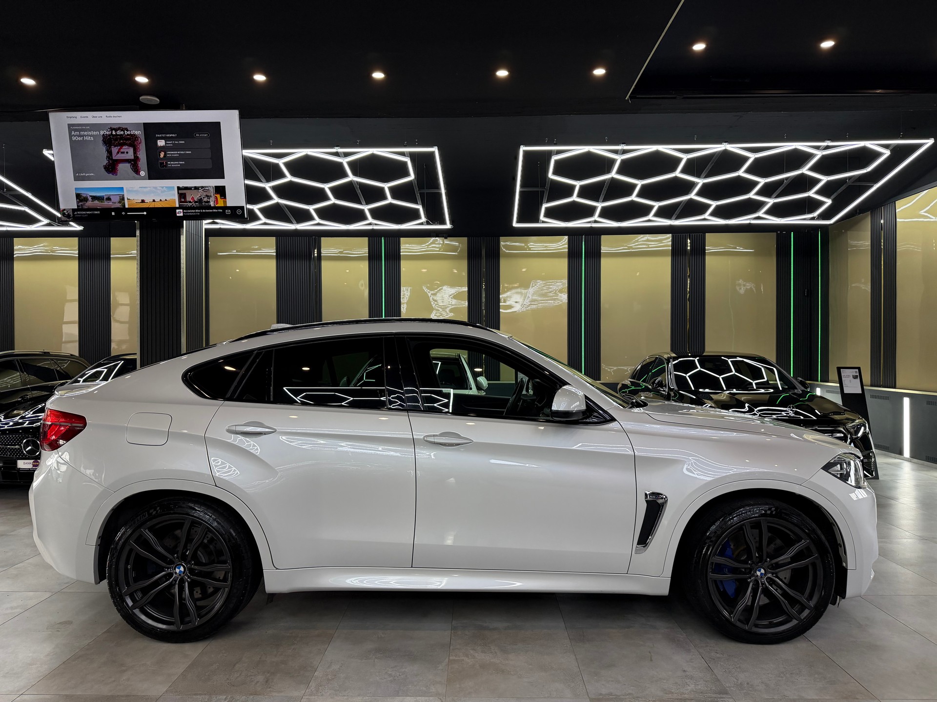 BMW X6M Steptronic-image-3