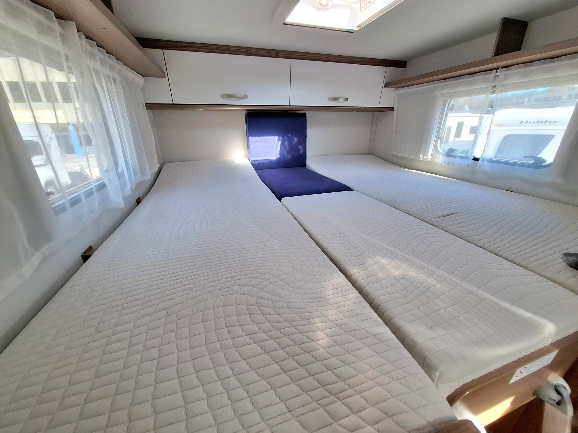 CARADO V337 - idealer Reisewagen ab MFK & Service!-image-10