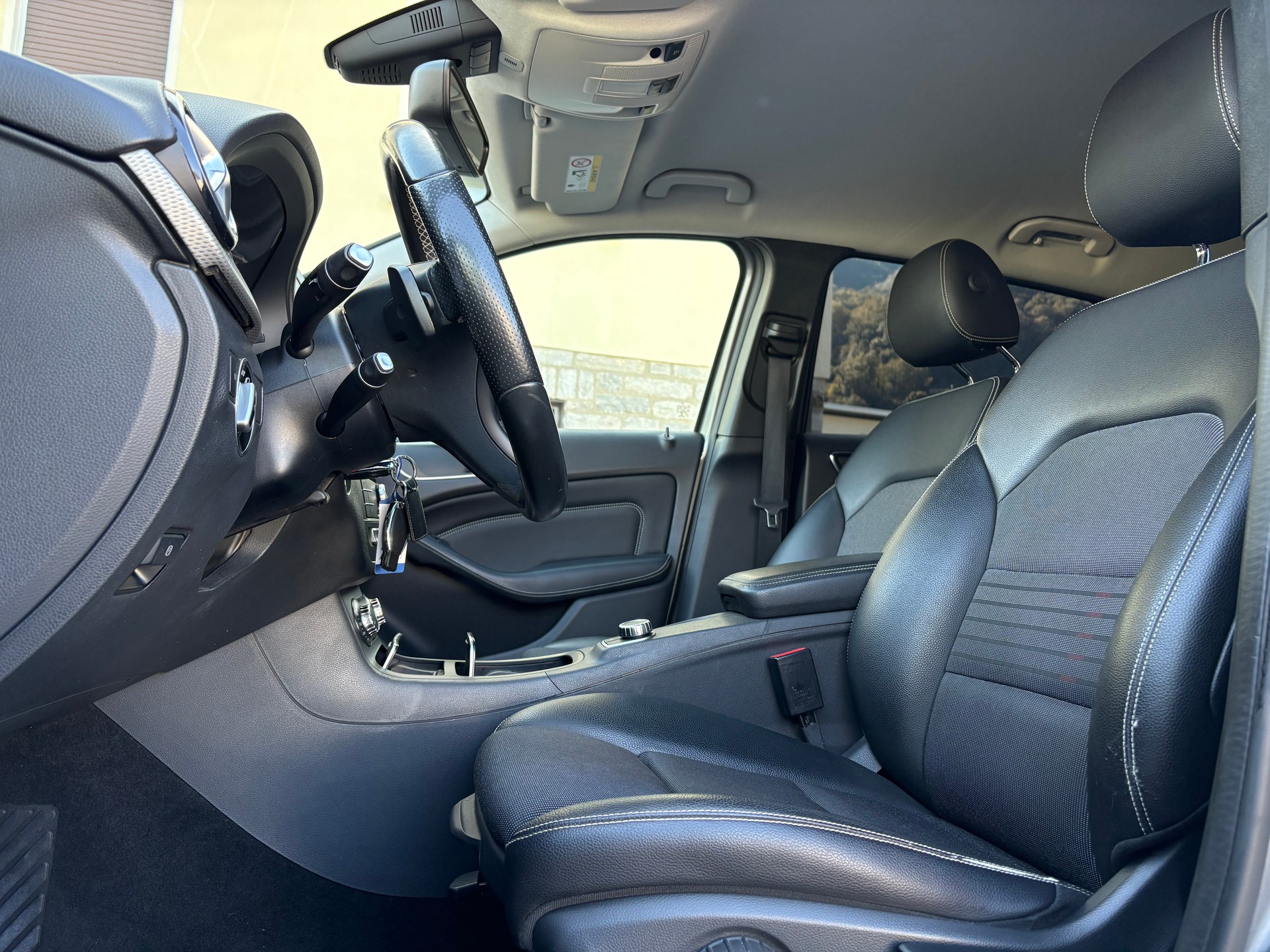 MERCEDES-BENZ B 180 Urban 7G-DCT-image-10
