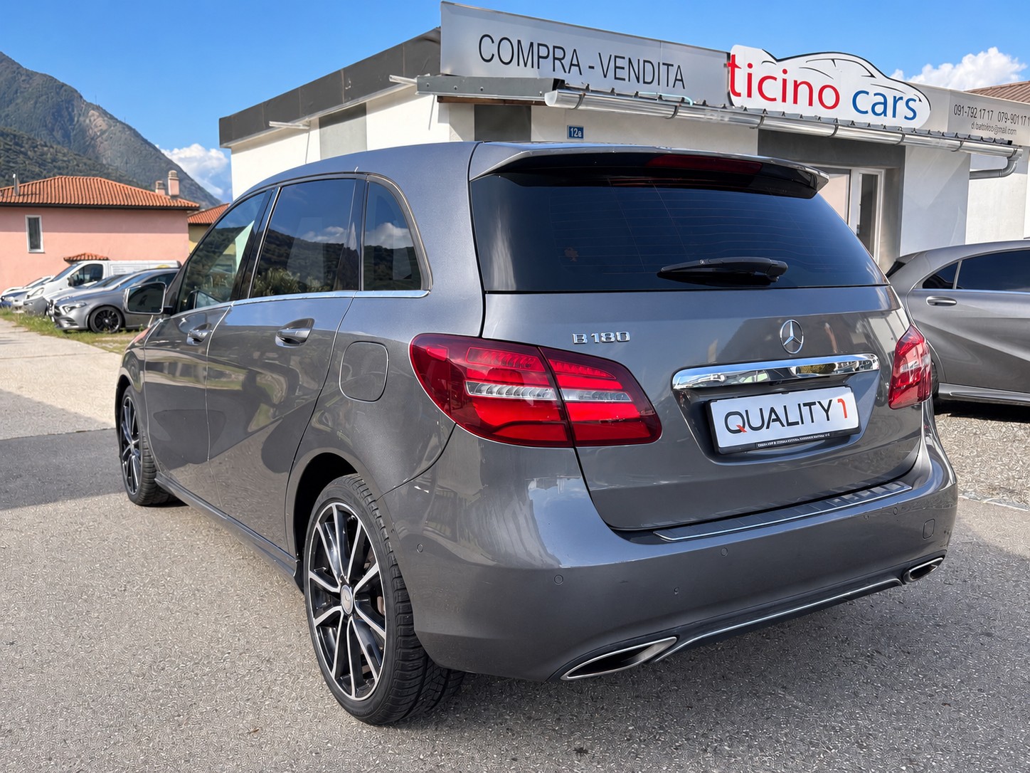 MERCEDES-BENZ B 180 Urban 7G-DCT-image-2