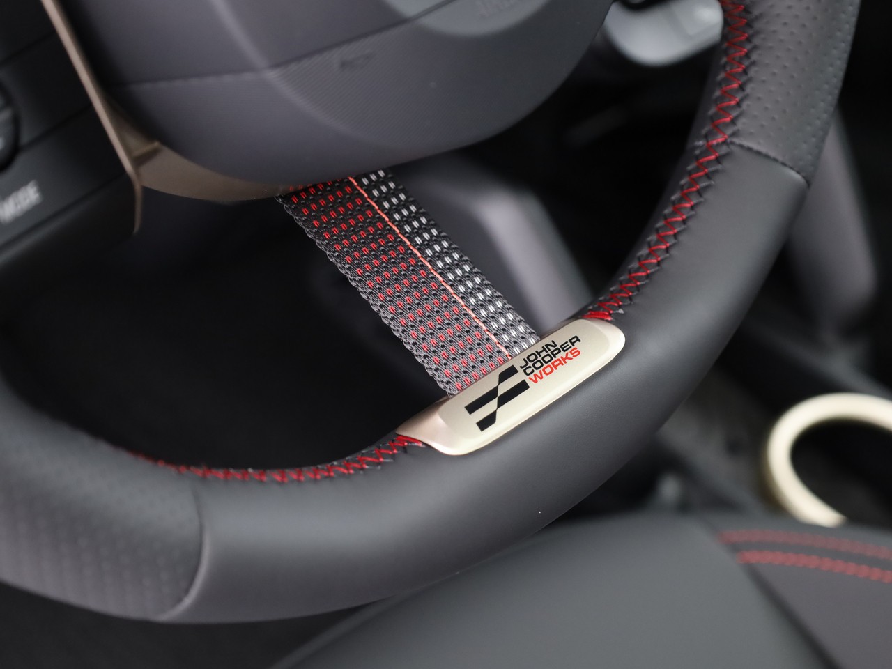 MINI Cooper SE-image-29