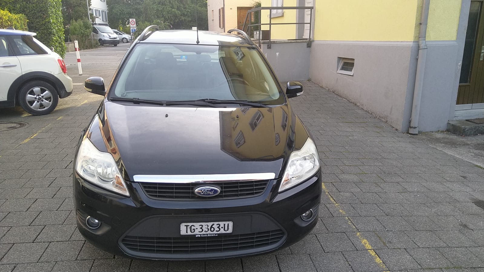FORD Focus 1.6i VCT Carving-image-1