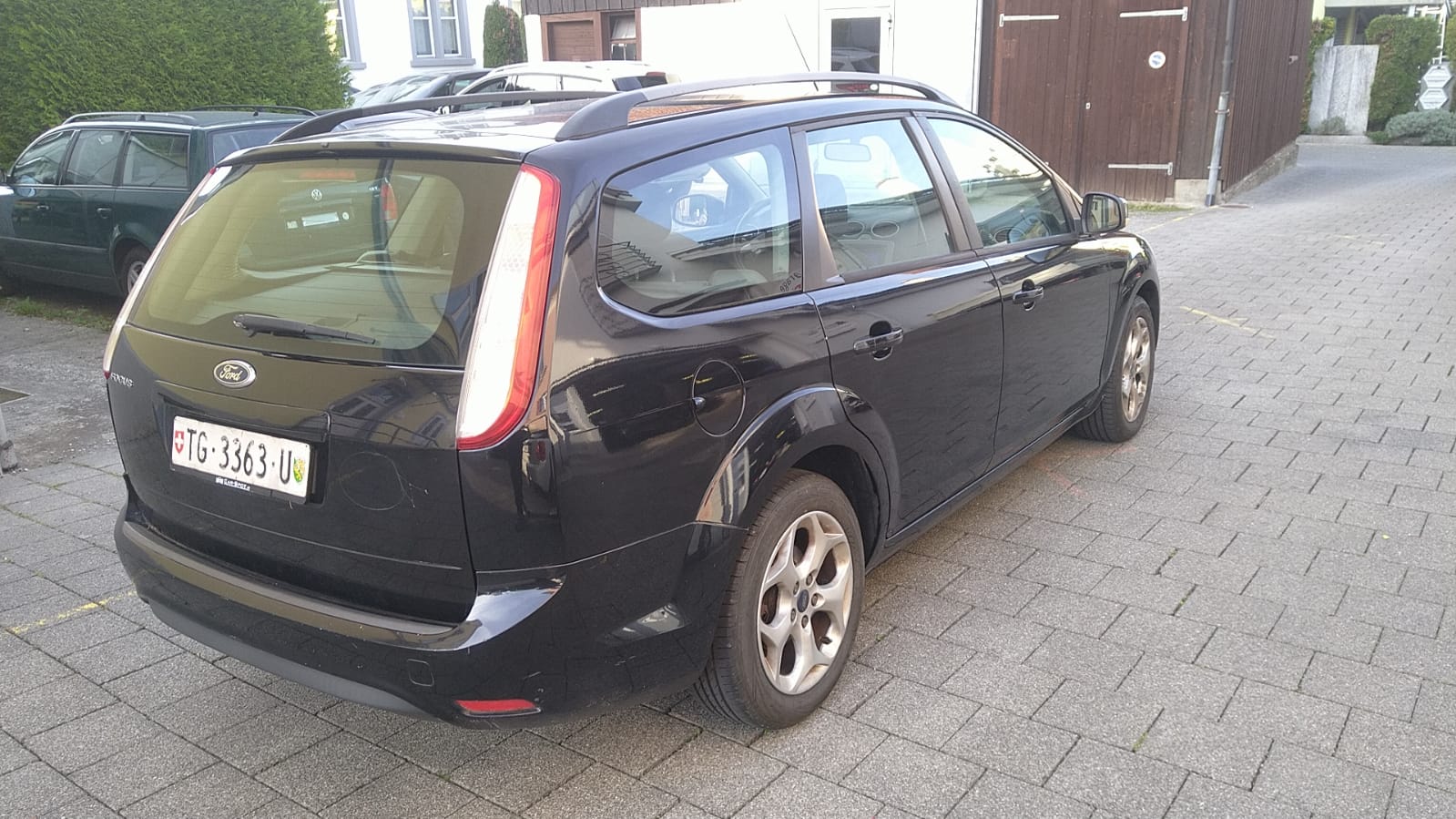 FORD Focus 1.6i VCT Carving-image-3