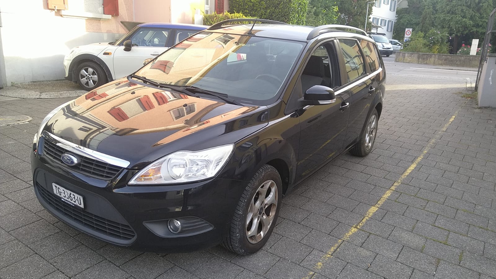 FORD Focus 1.6i VCT Carving-image-0