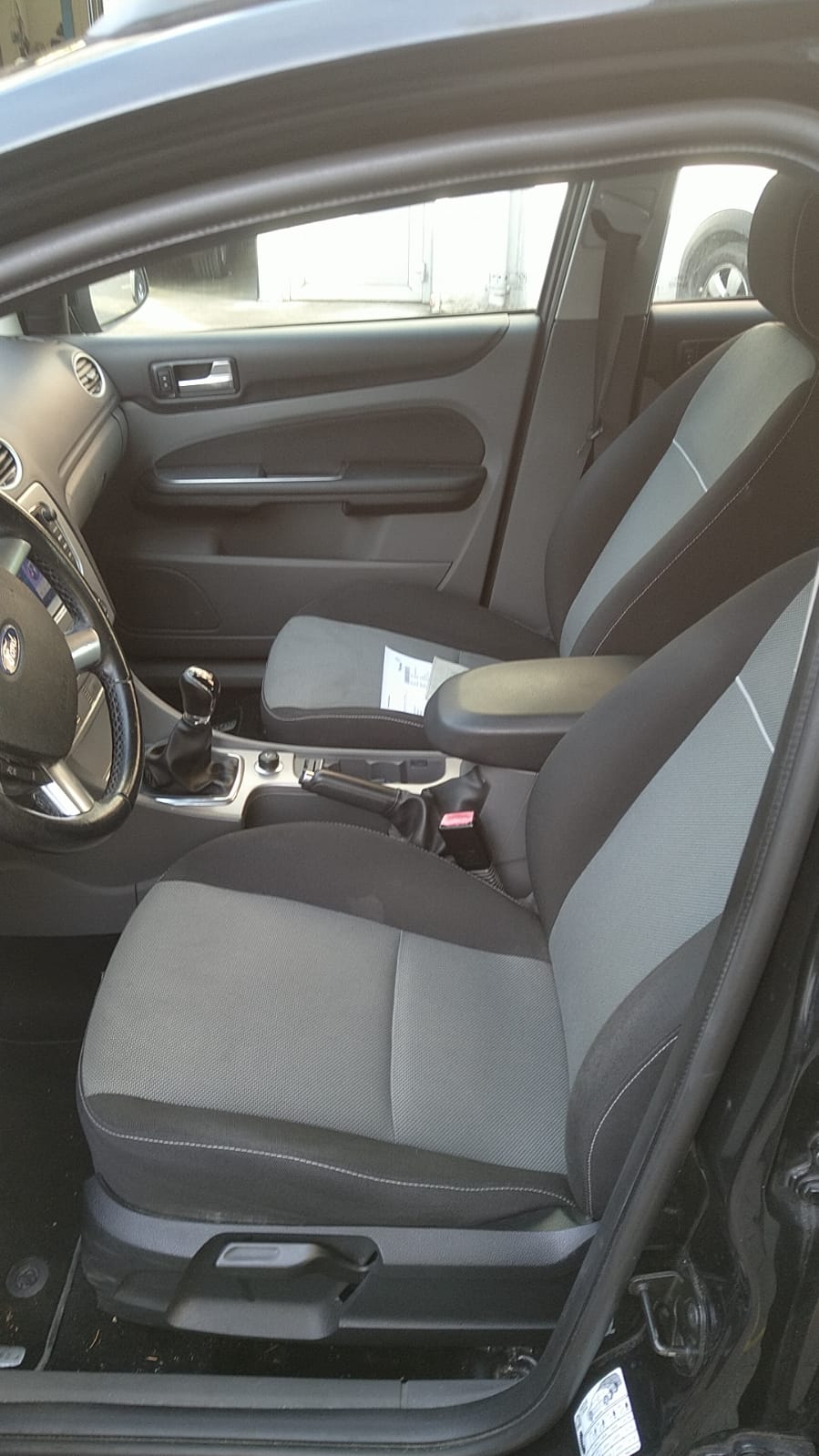 FORD Focus 1.6i VCT Carving-image-6