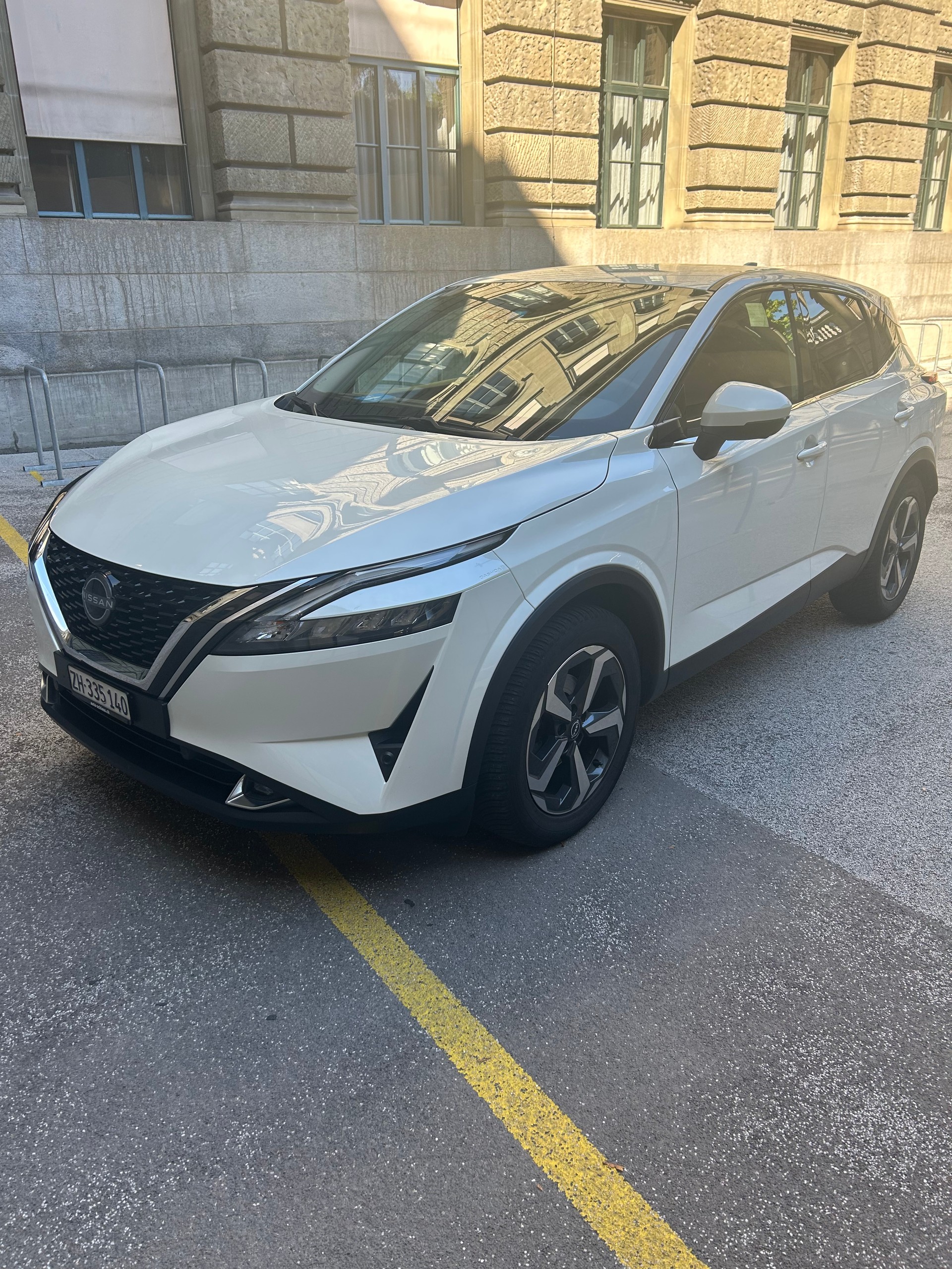 NISSAN 1.3 DIG-T 158 N-Connecta-image-5