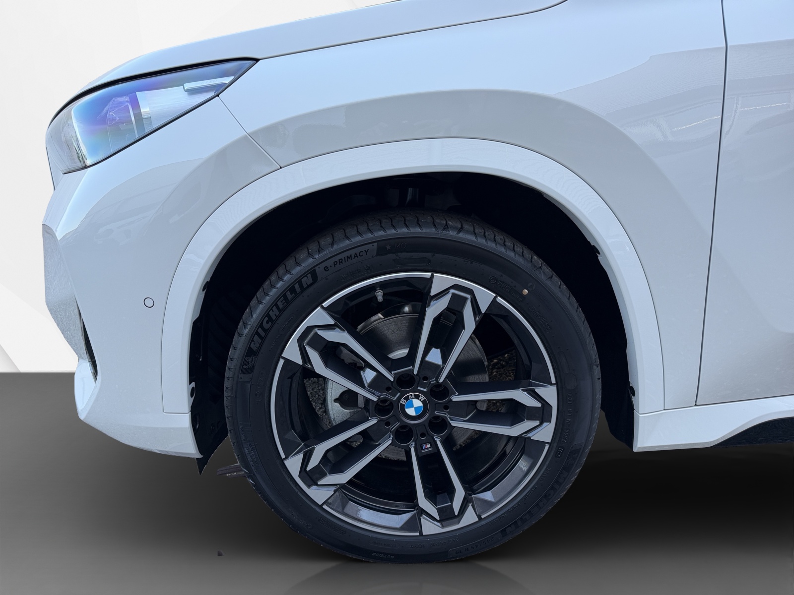 BMW X1 xDrive 20d 48V M Sport-image-10