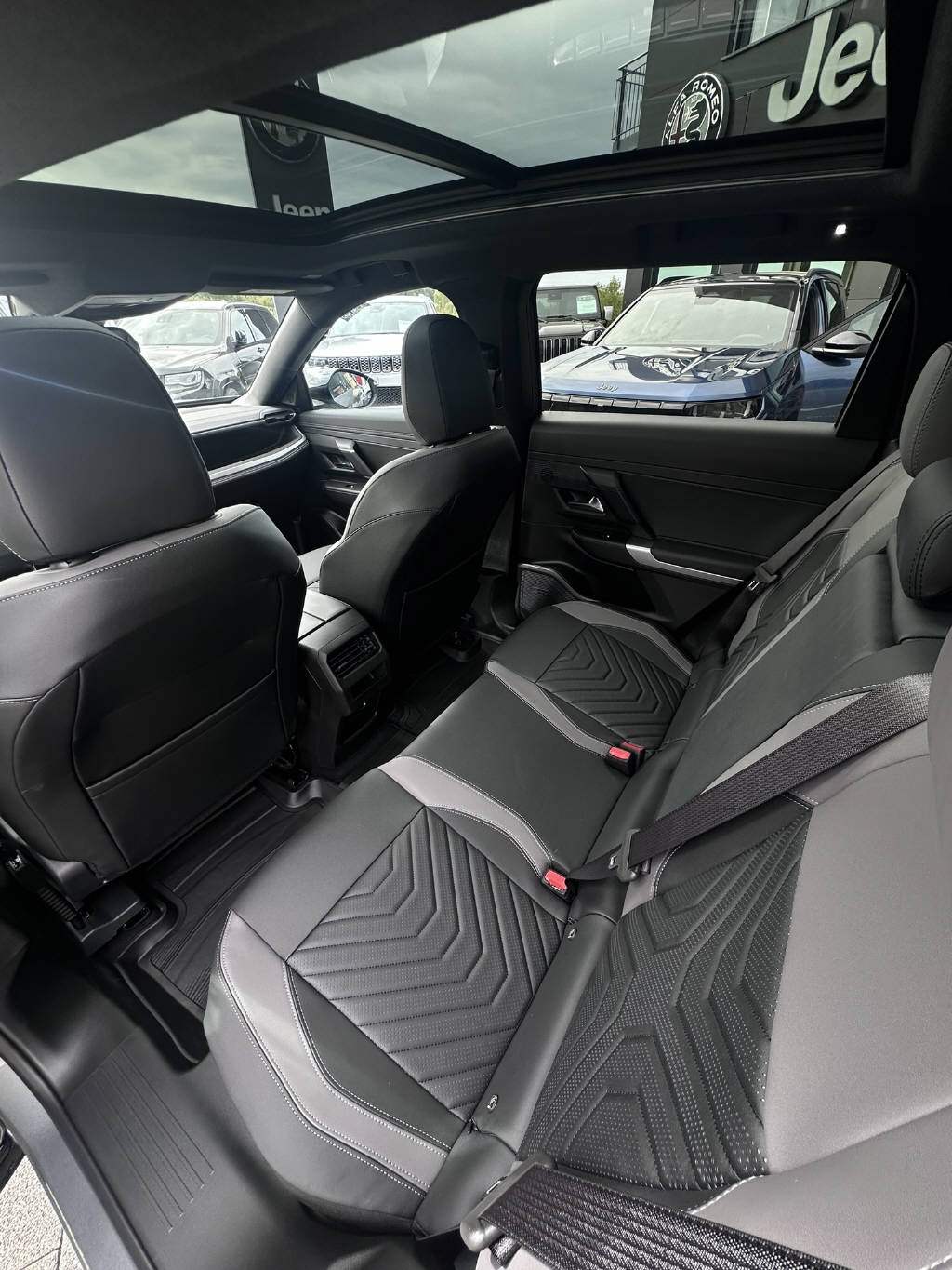 JEEP Compass 1.2 MHEV First Edition-image-6