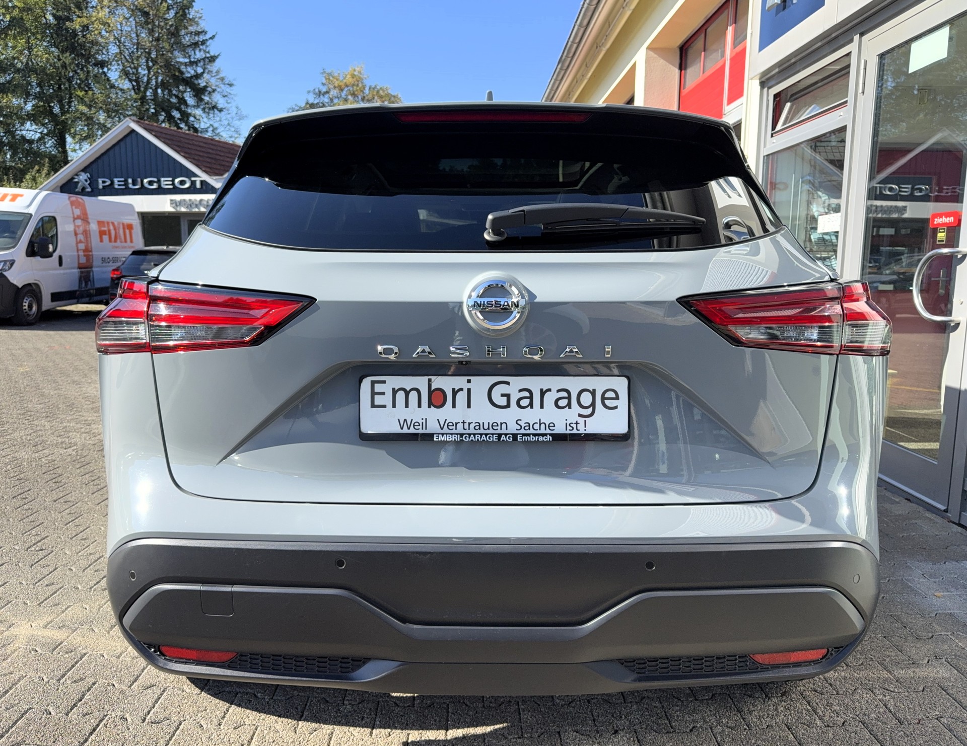 NISSAN Qashqai 1.3 DIG-T MHEV Premiere Edition Xtronic-image-5