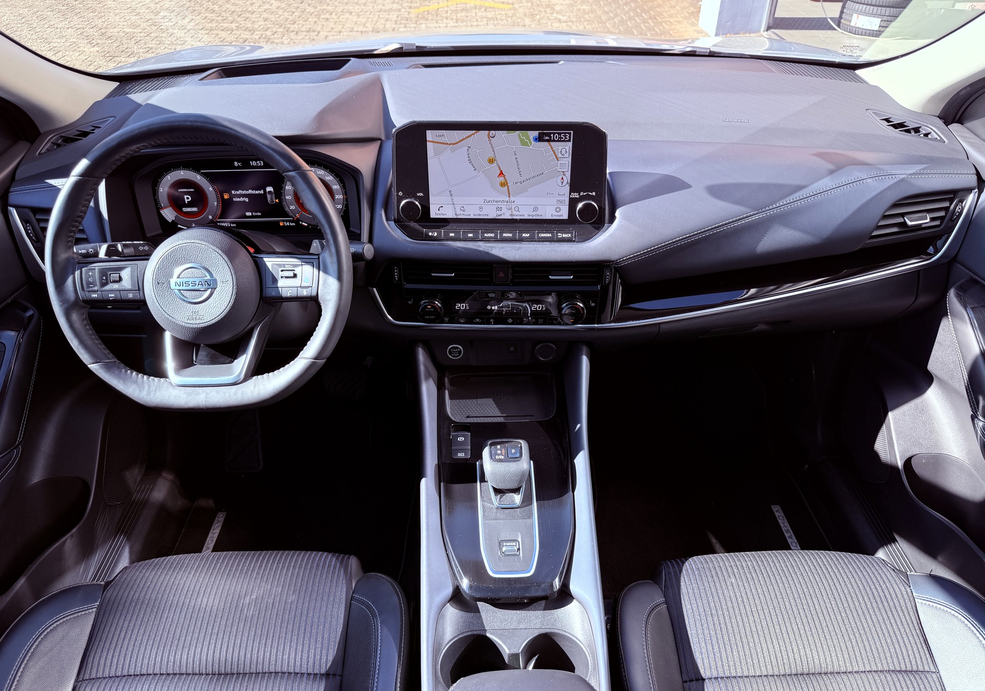 NISSAN Qashqai 1.3 DIG-T MHEV Premiere Edition Xtronic-image-12