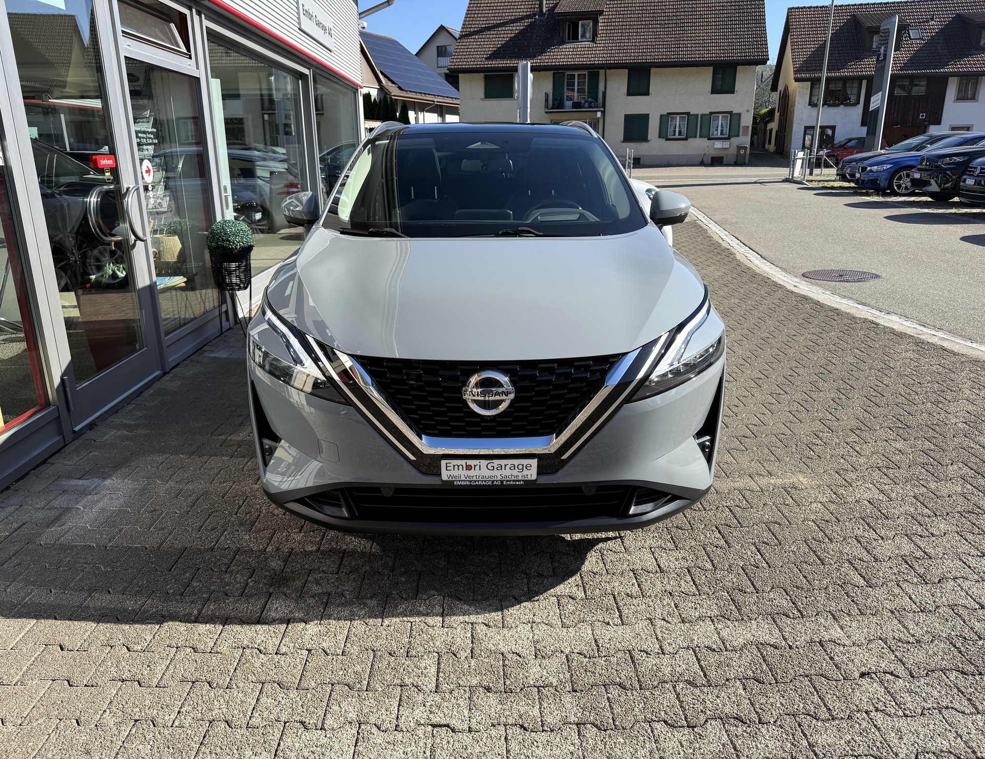 NISSAN Qashqai 1.3 DIG-T MHEV Premiere Edition Xtronic-image-1