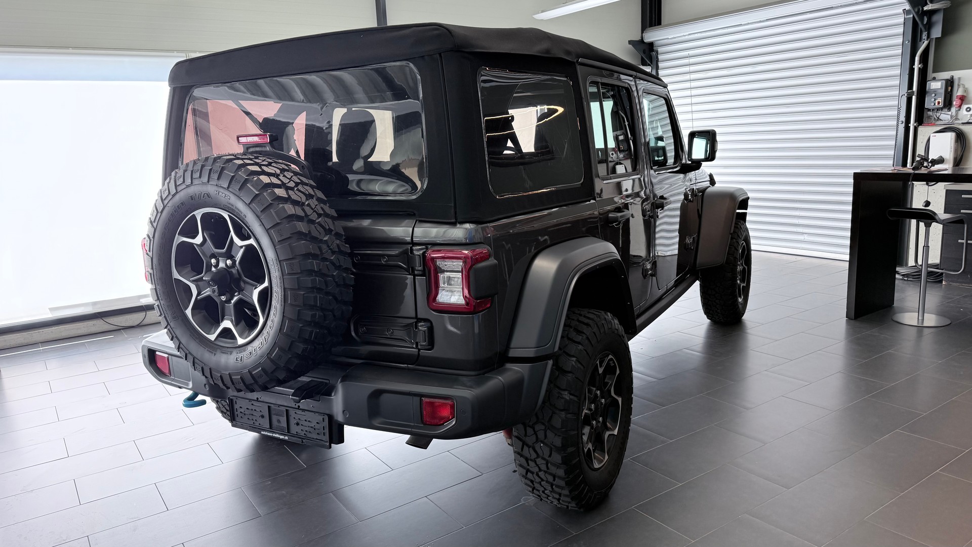 JEEP Wrangler 2.0 Turbo Rubicon Unlimited 4xe-image-19