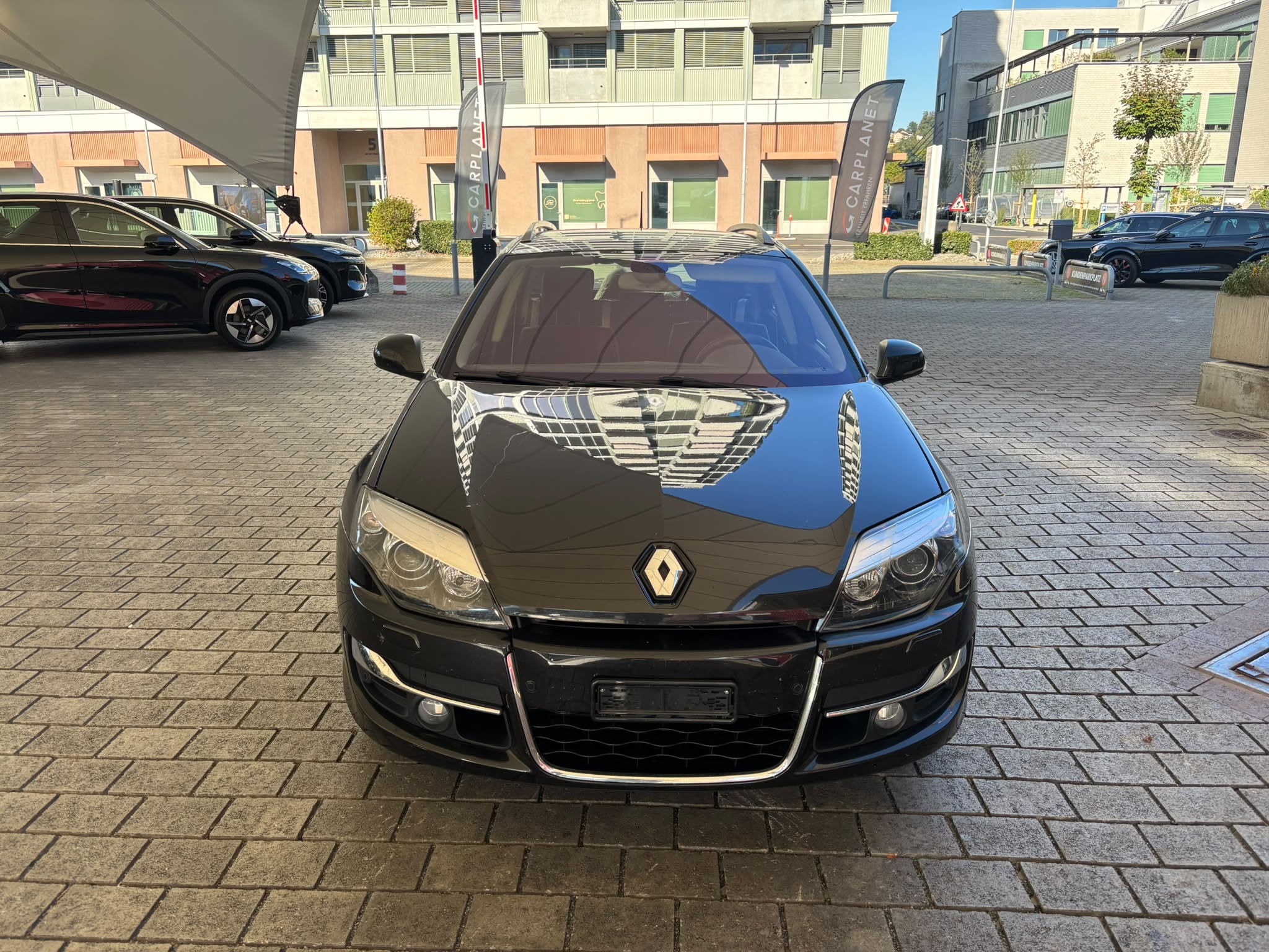 Car photo