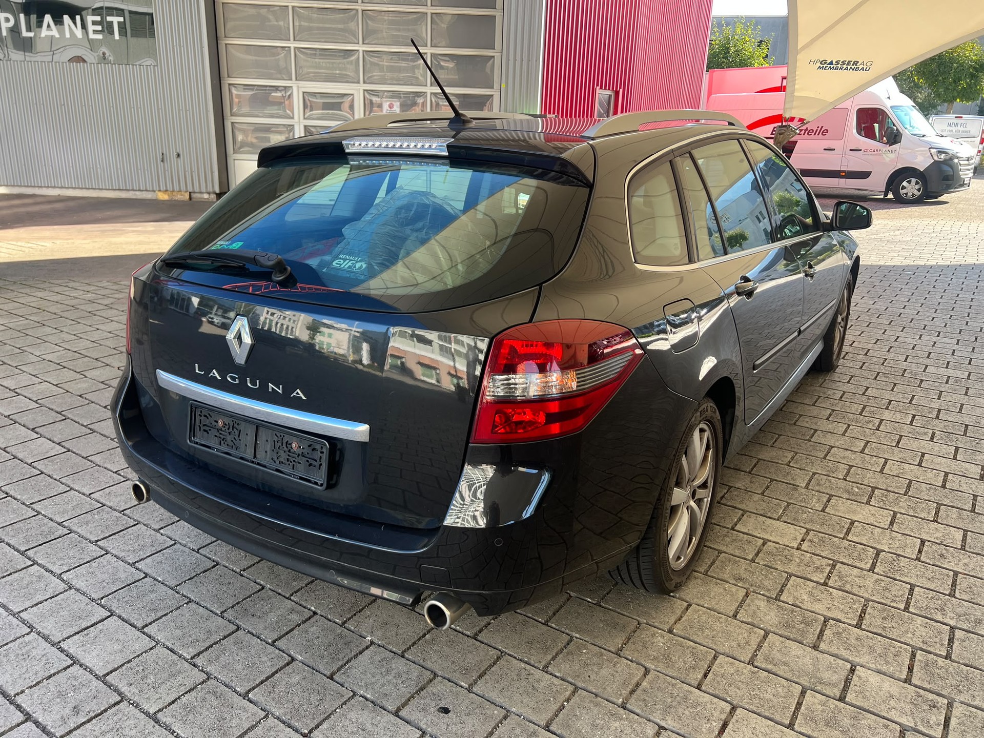 RENAULT Laguna Grandtour 2.0 dCi Bose-image-5