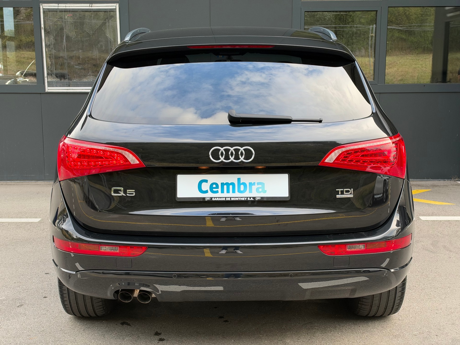 AUDI Q5 2.0 TDI S-Line quattro S-tronic-image-5