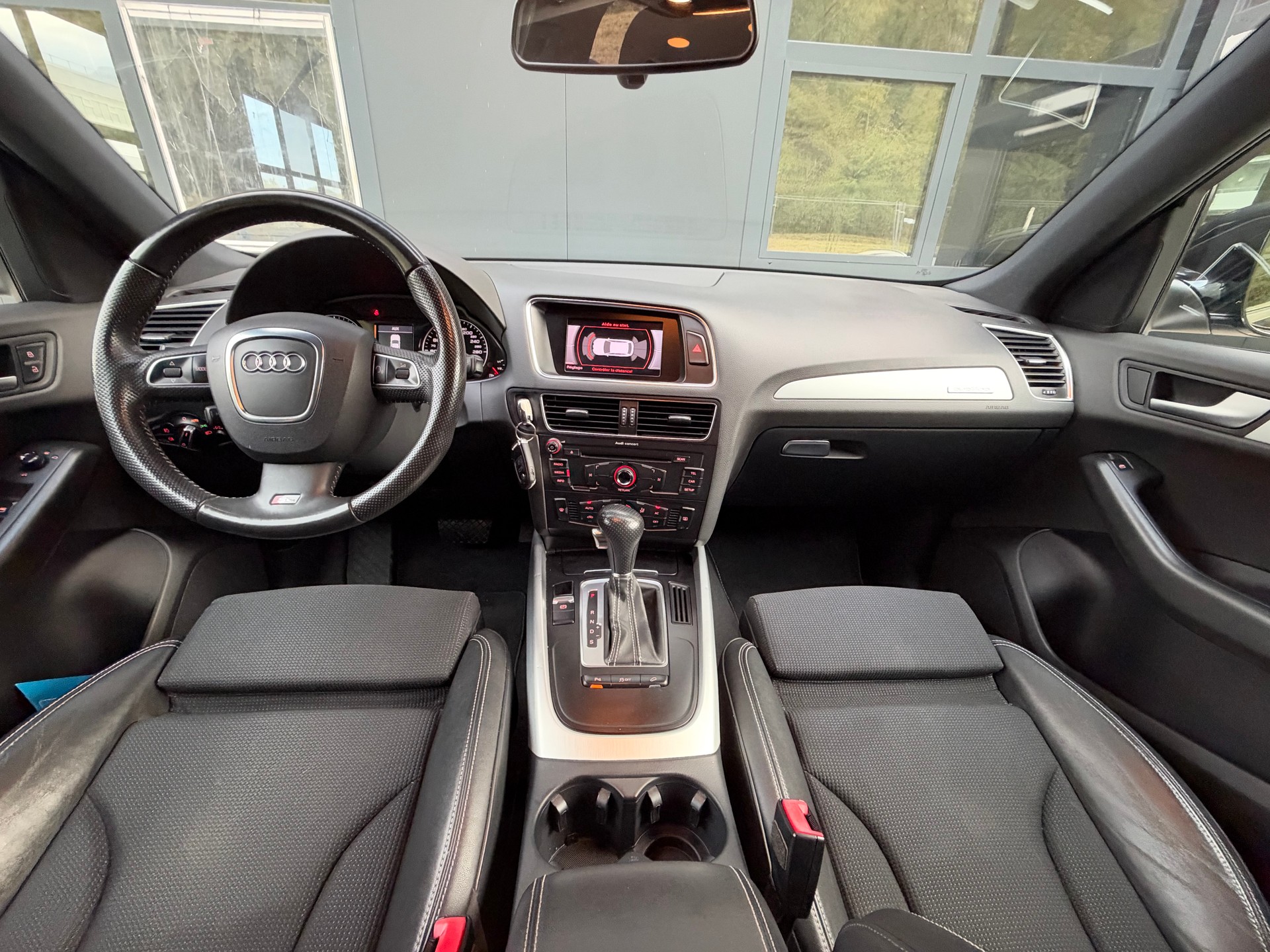 AUDI Q5 2.0 TDI S-Line quattro S-tronic-image-11