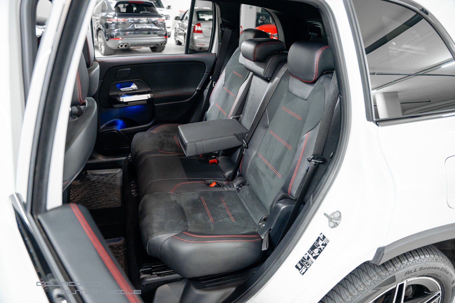 MERCEDES-BENZ GLB 250 AMG Line 4 MATIC 8G-Tronic-image-14