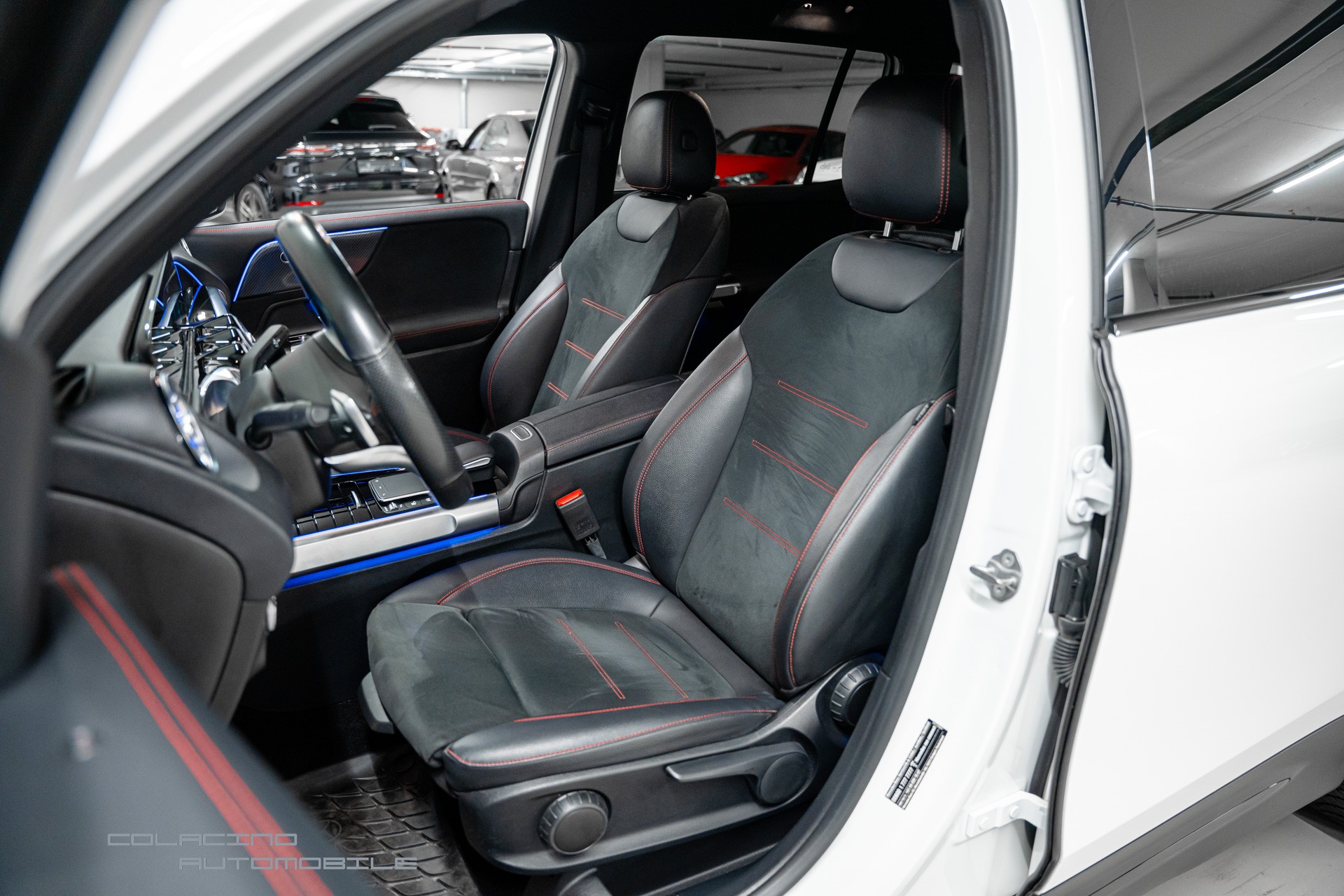 MERCEDES-BENZ GLB 250 AMG Line 4 MATIC 8G-Tronic-image-13