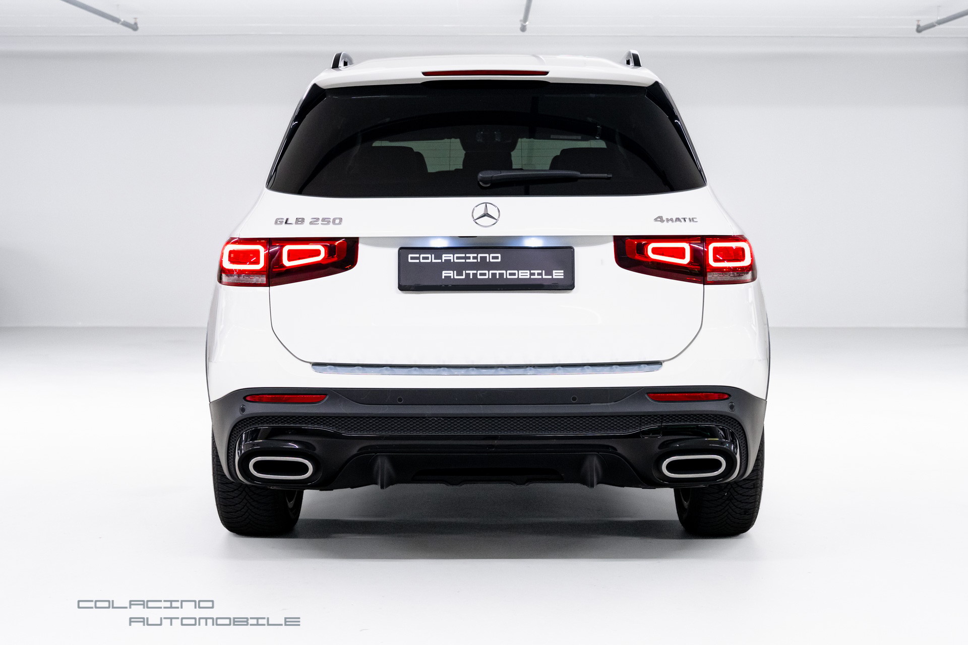 MERCEDES-BENZ GLB 250 AMG Line 4 MATIC 8G-Tronic-image-5