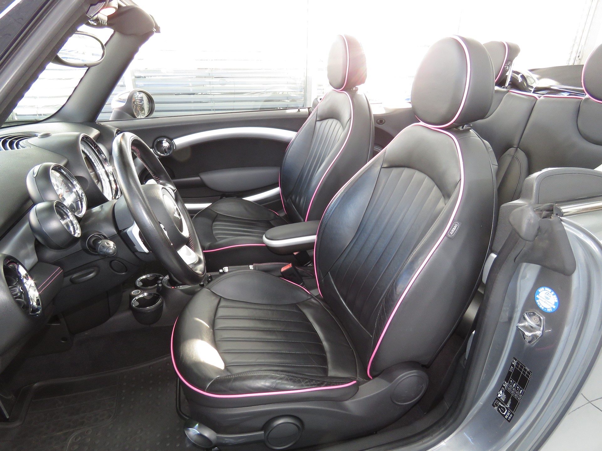 MINI Cooper S Cabriolet Steptronic (Automat)-image-13