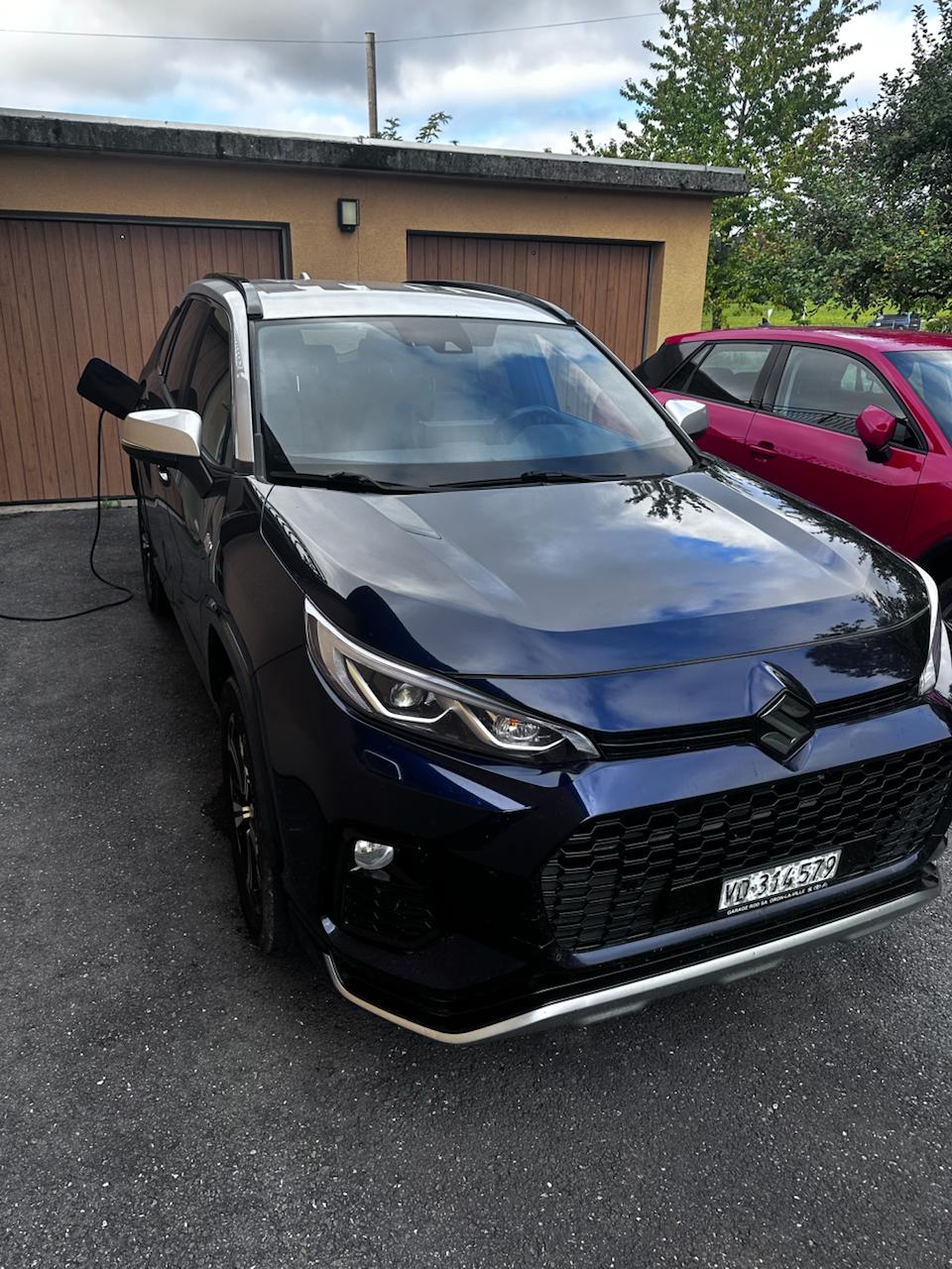 SUZUKI 2.5 PHEV Compact Top 4x4-image-0