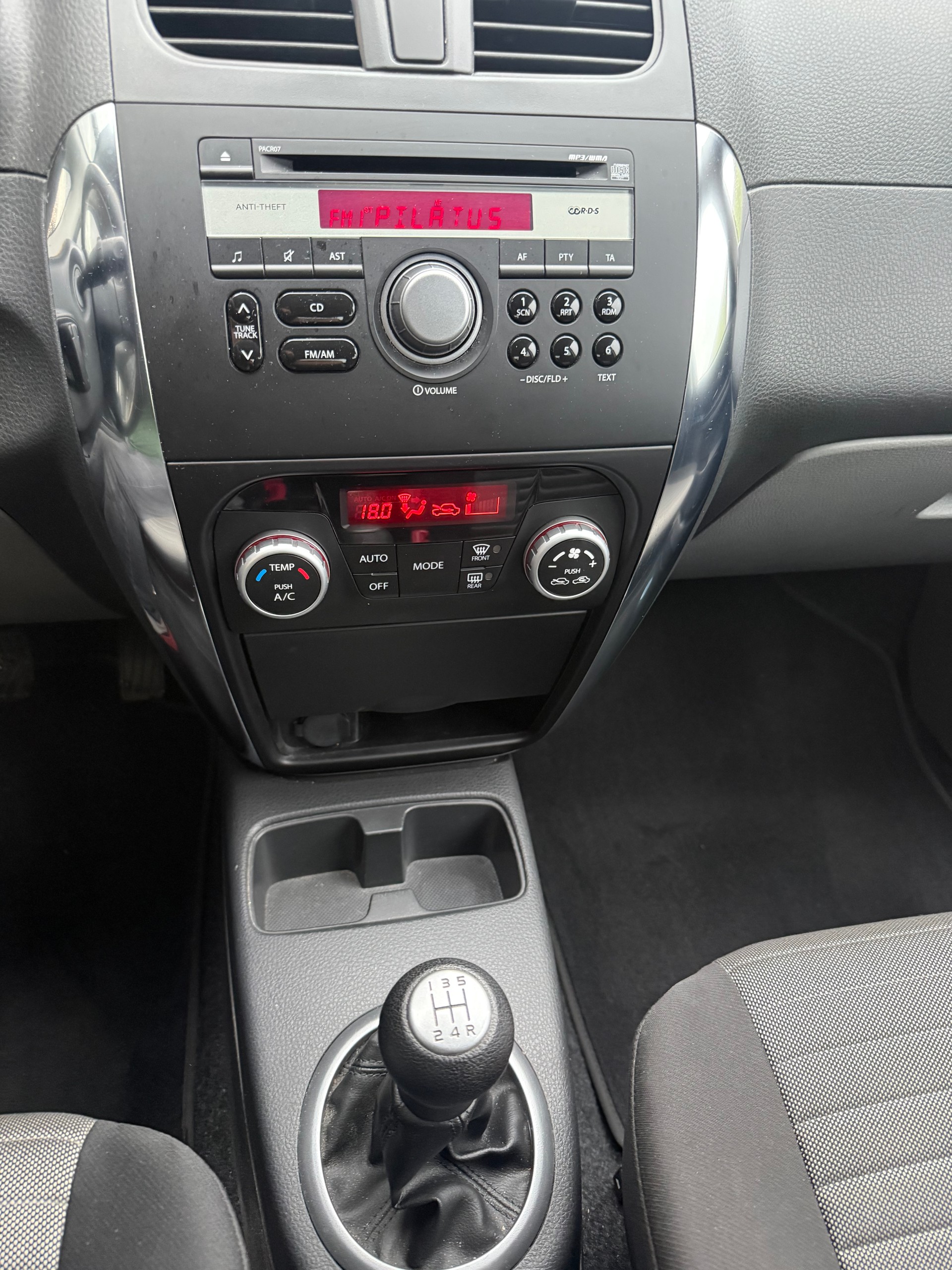 SUZUKI SX4 1.6 16V GL Top Barry 4WD-image-7
