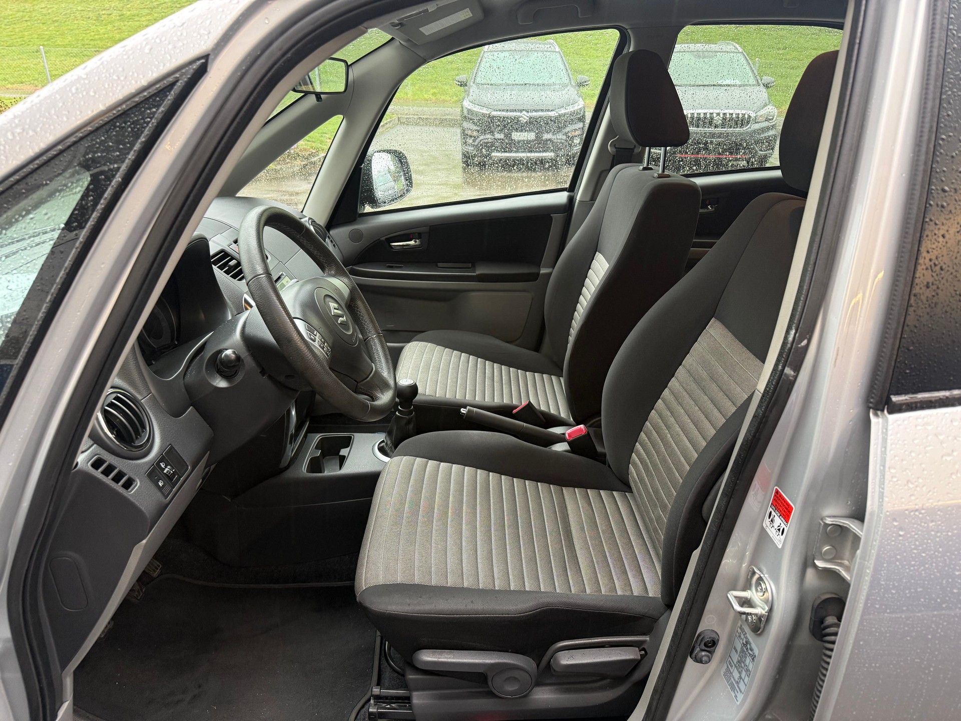 SUZUKI SX4 1.6 16V GL Top Barry 4WD-image-6