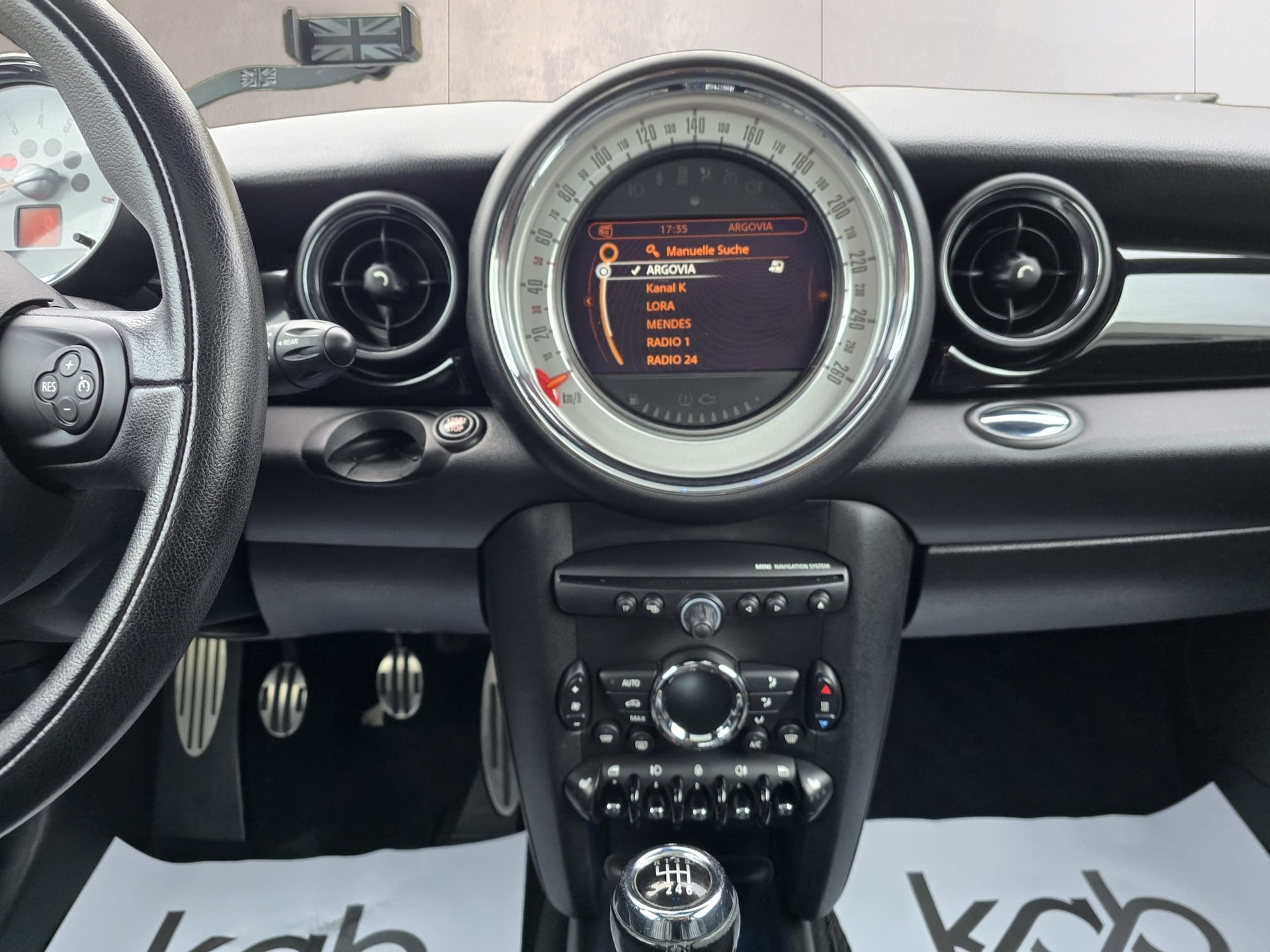 MINI Cooper S-image-8