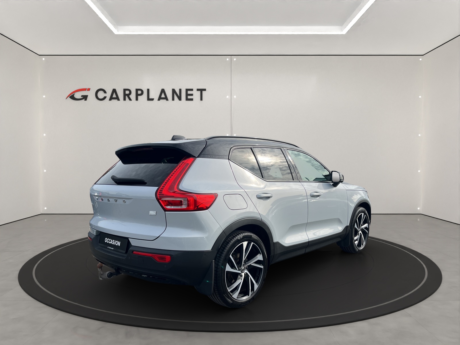 VOLVO XC40 1.5 T5 PiH R-Design-image-4