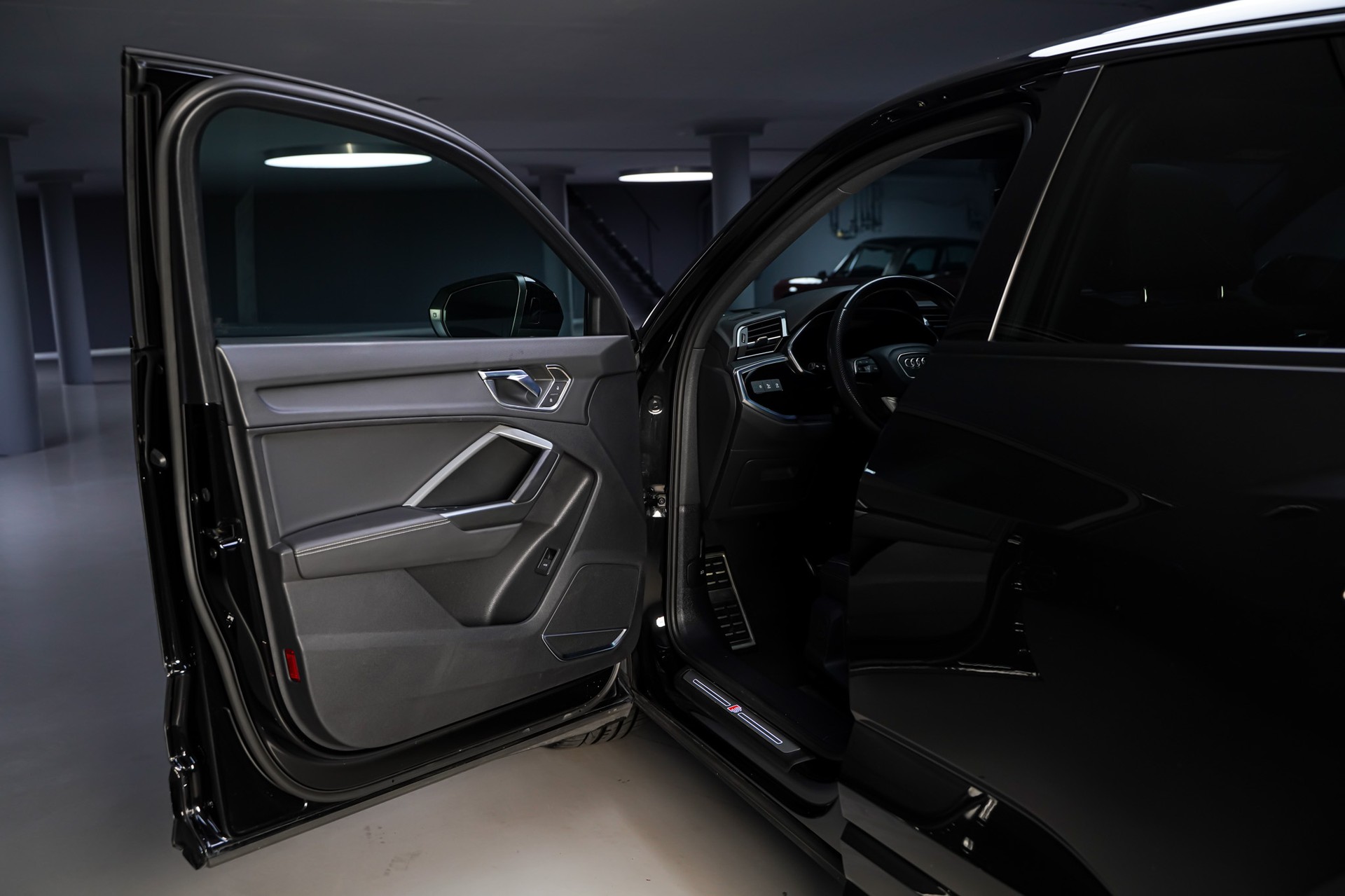 AUDI Q3 Sportback 40 TDI S line Attraction quattro S-tronic-image-8