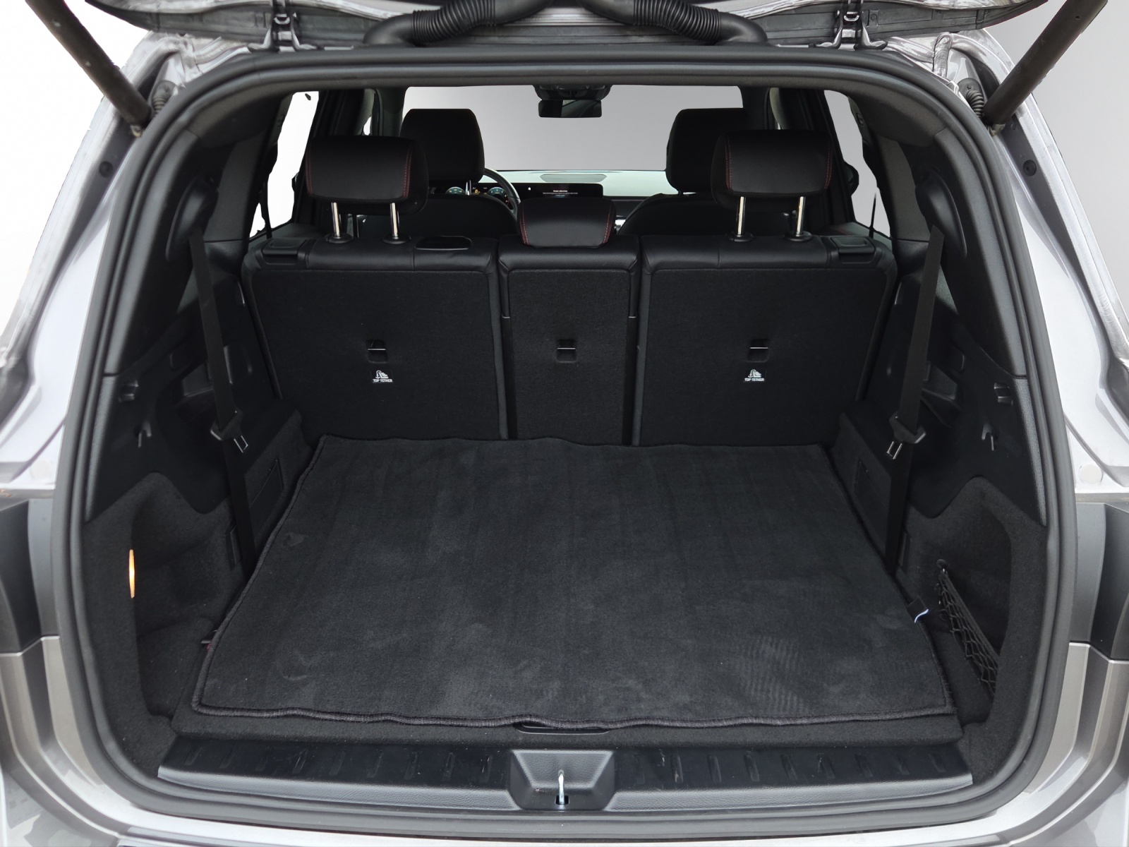 MERCEDES-BENZ GLB 250 4Matic AMG Line 8G-Tronic-image-6