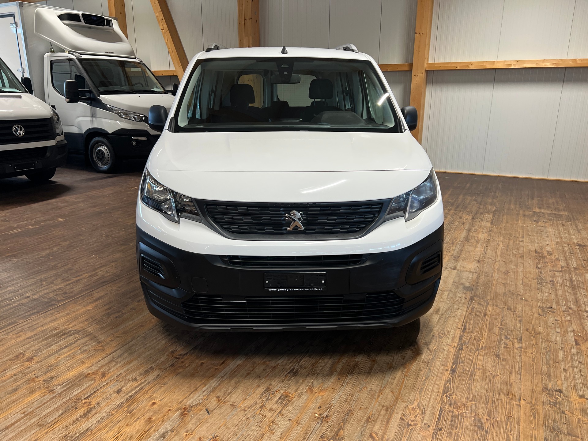 PEUGEOT Rifter 1.2 PureTech Allure-image-1