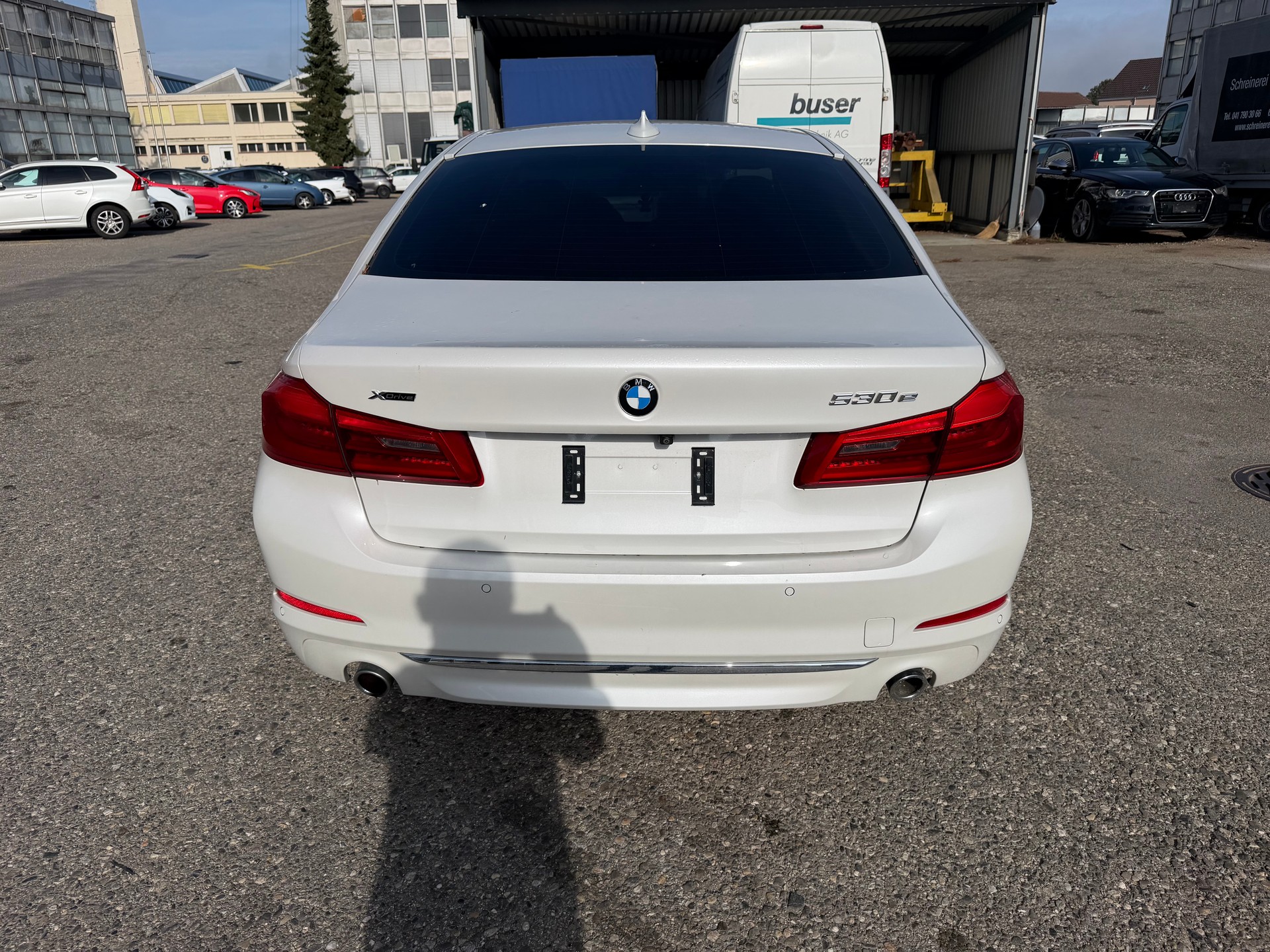 BMW 530e xDrive Luxury Line Steptronic-image-6