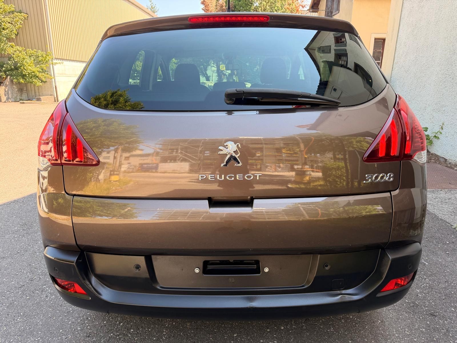 PEUGEOT 3008 1.6 16V T Active-image-4