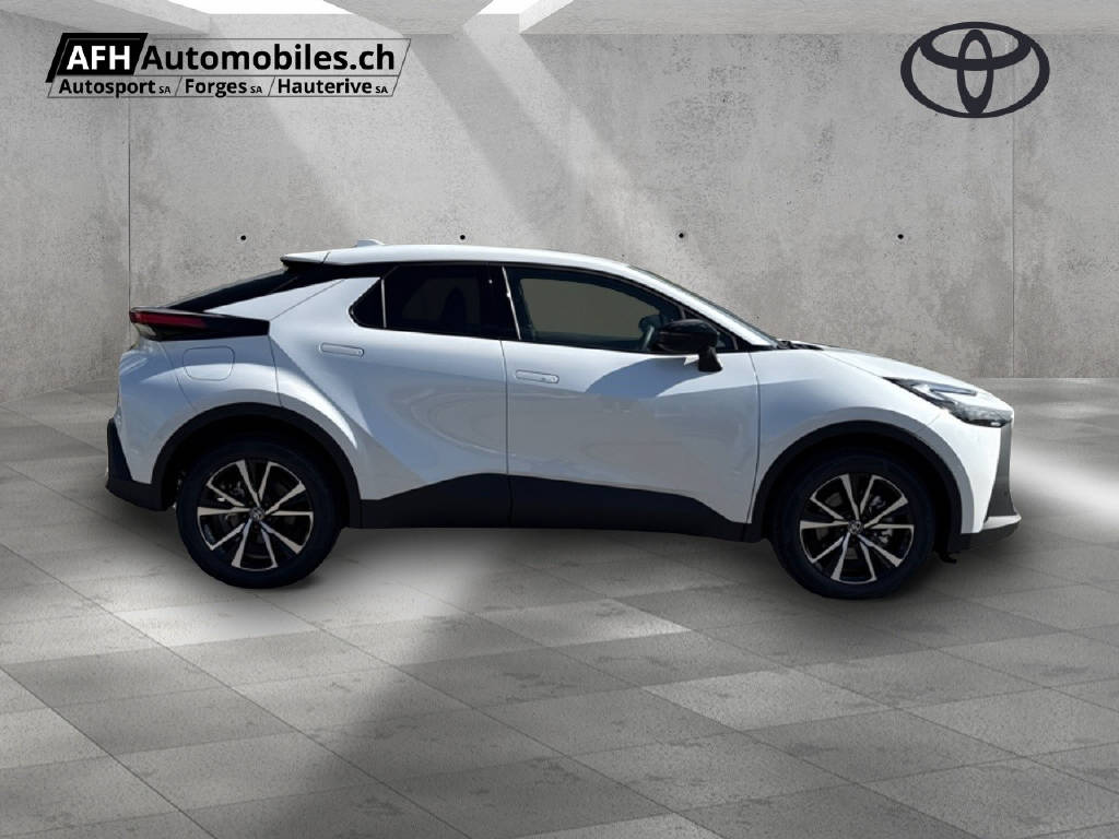 TOYOTA C-HR 2.0 PHEV Swiss Edition-image-5
