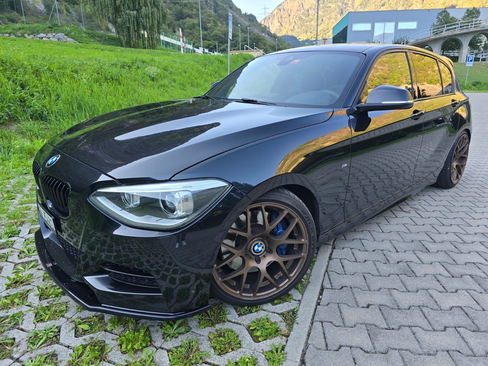 BMW M135i xDrive Steptronic-image-8