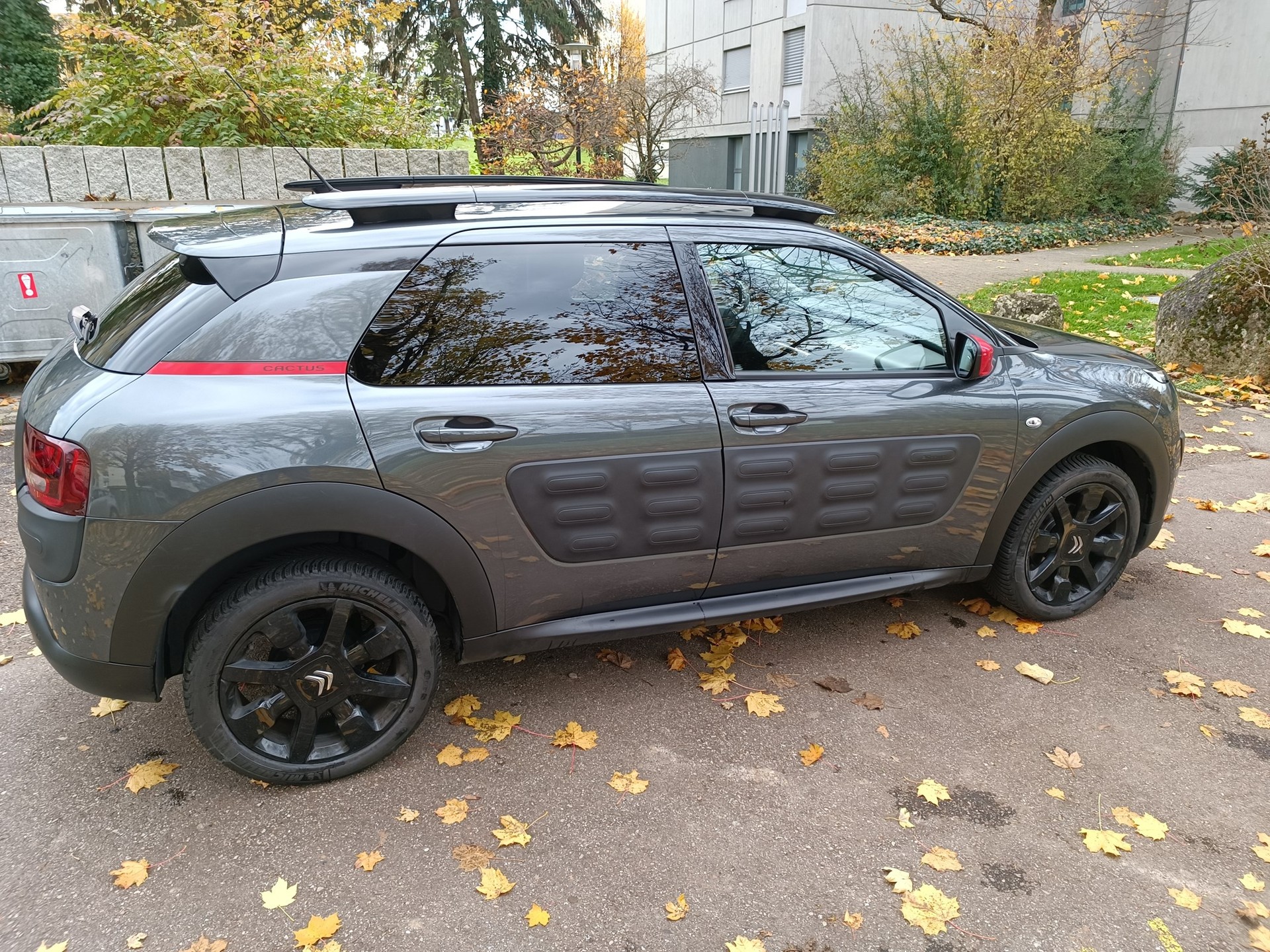 CITROEN C4 Cactus 1.2 e-THP Shine Edition-image-1
