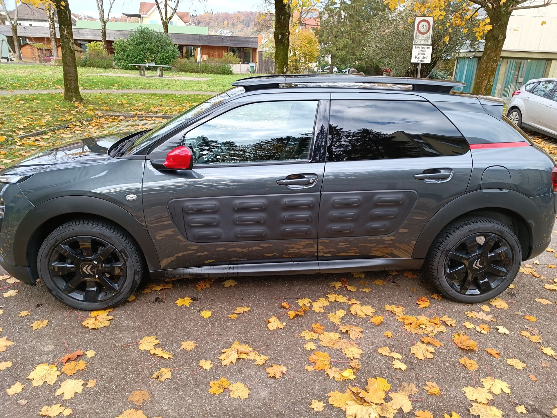 CITROEN C4 Cactus 1.2 e-THP Shine Edition-image-2
