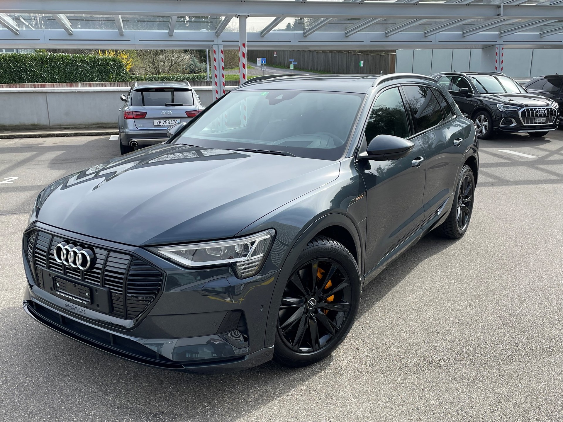 AUDI e-tron 55 Advanced quattro-image-0