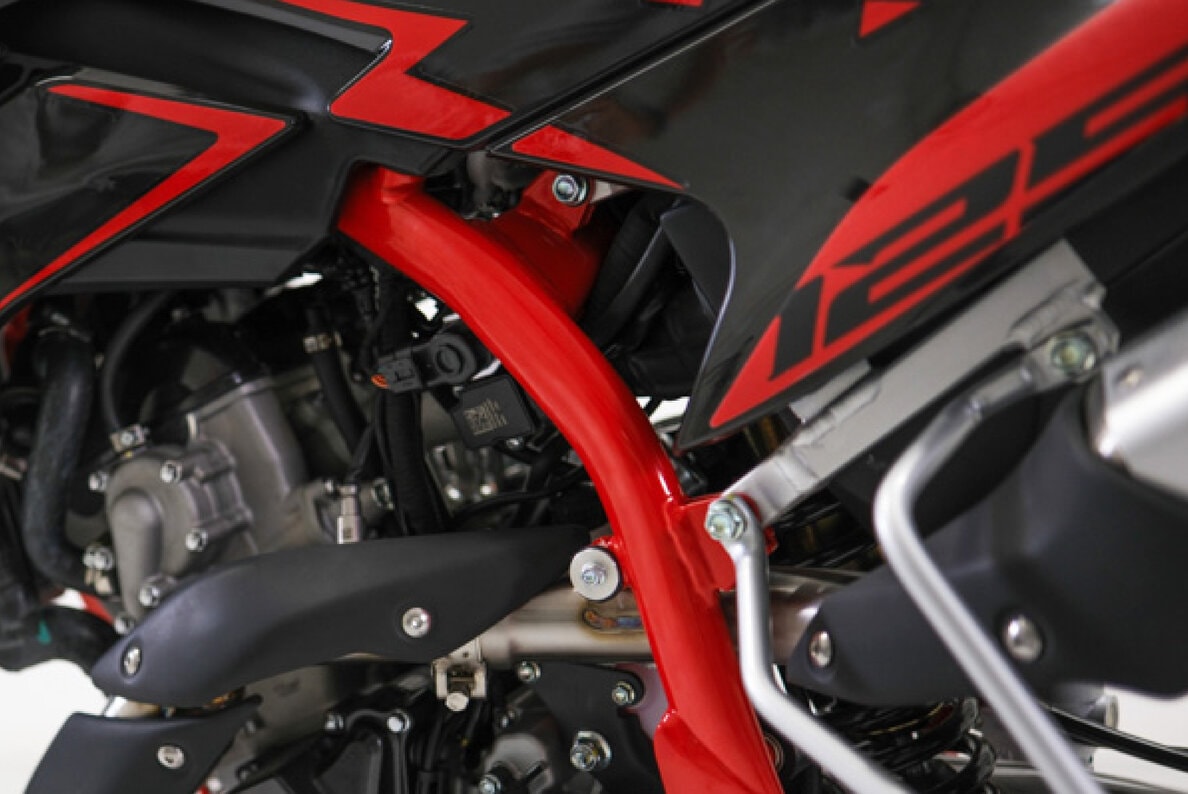 SWM SM 125R ABS-image-7