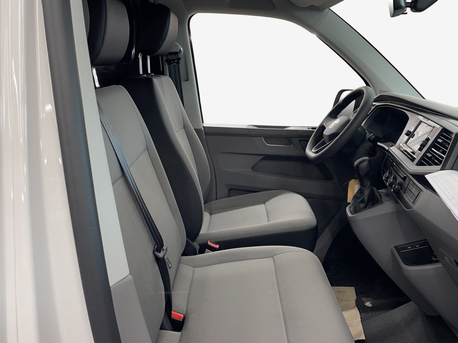 VW T6.1 2.0 TDI DSG-image-11